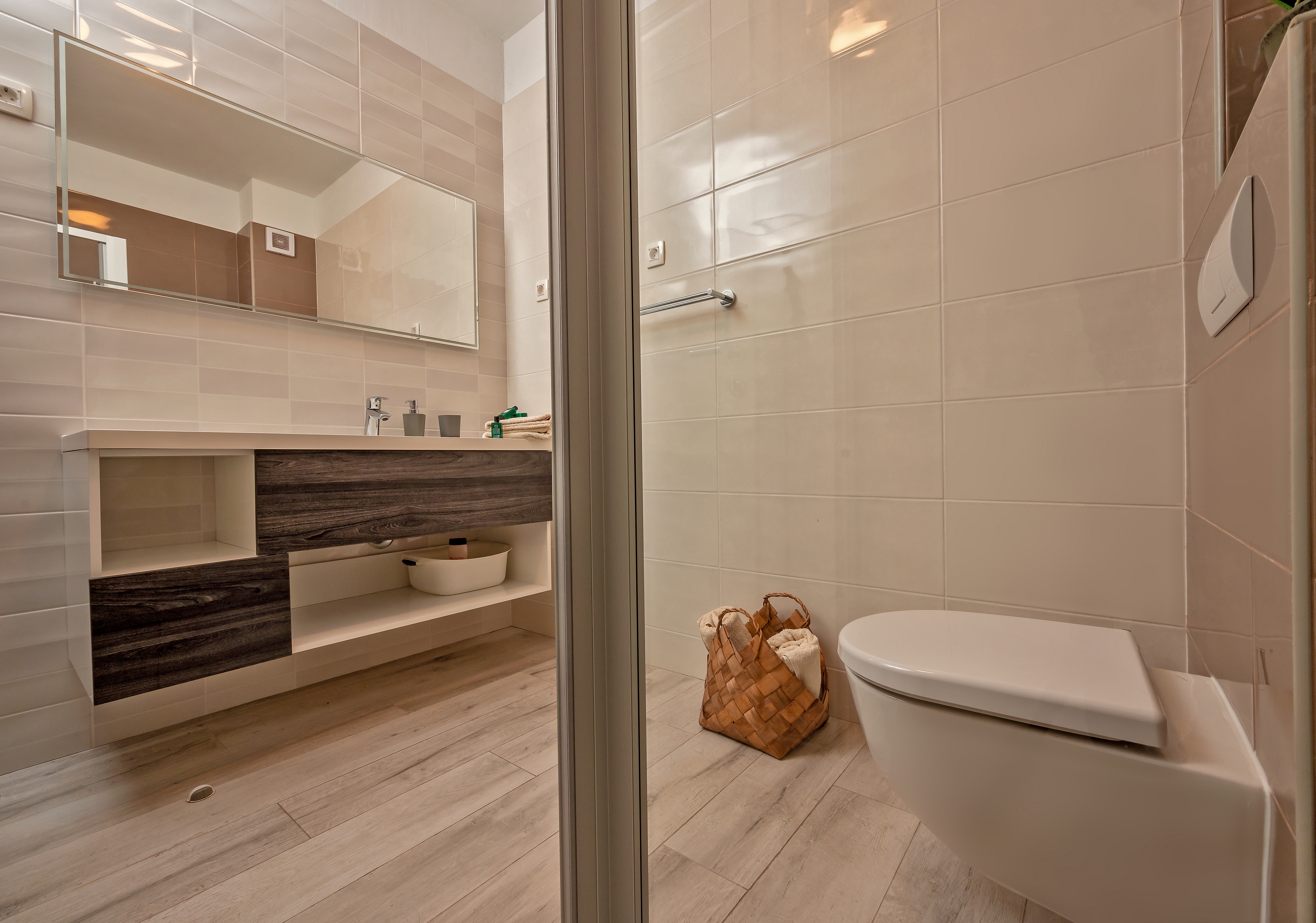 Four bedroom house with terrace and sea view Lumbarda, Korčula  K