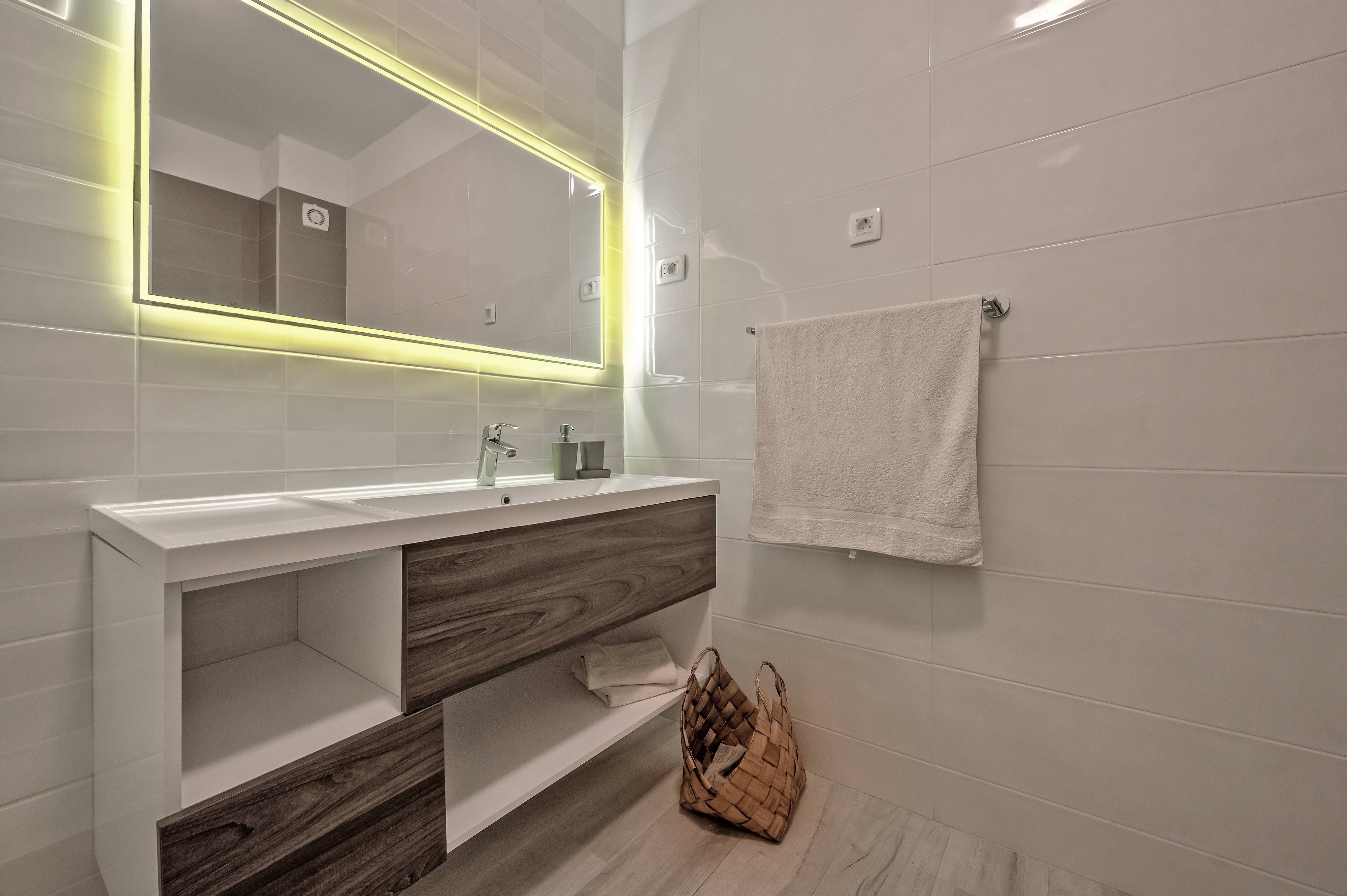 Four bedroom house with terrace and sea view Lumbarda, Korčula  K