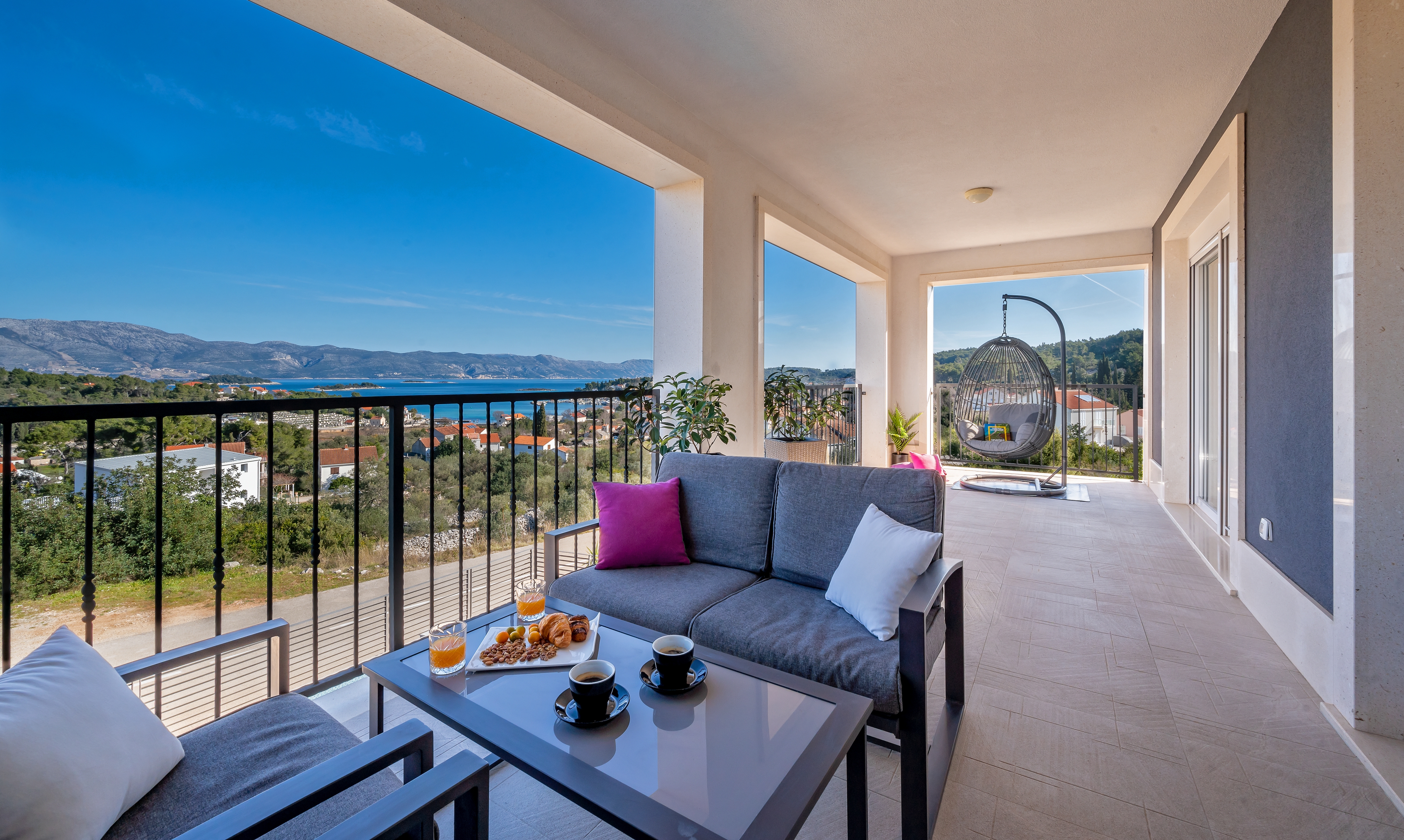 Four bedroom house with terrace and sea view Lumbarda, Korčula  K