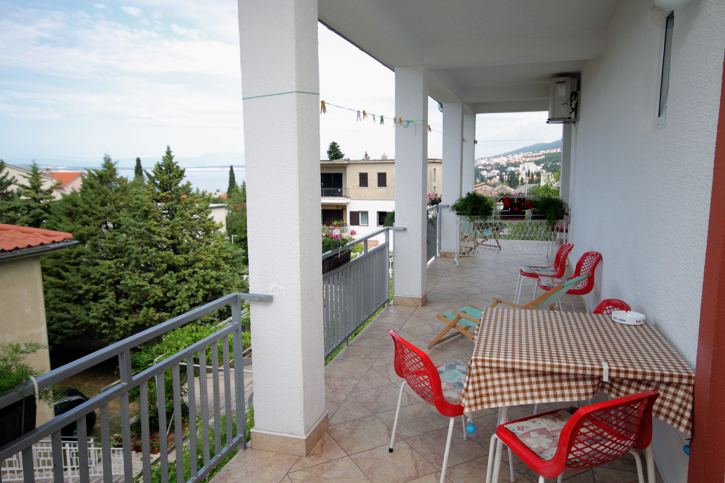Two bedroom apartment with terrace Selce, Crikvenica  A-b