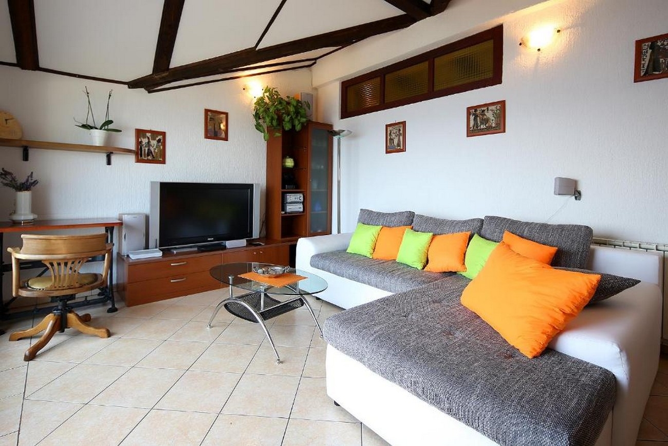 Three bedroom apartment with terrace and sea view Opatija (A-23795-a) Three bedroom apartment with terrace and sea view Opatija (A-23795-a)