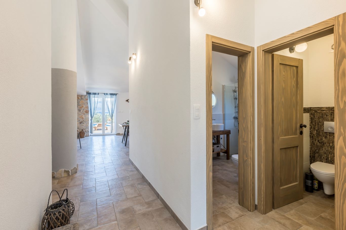 Two bedroom house with terrace and sea view Mirca, Brač  K