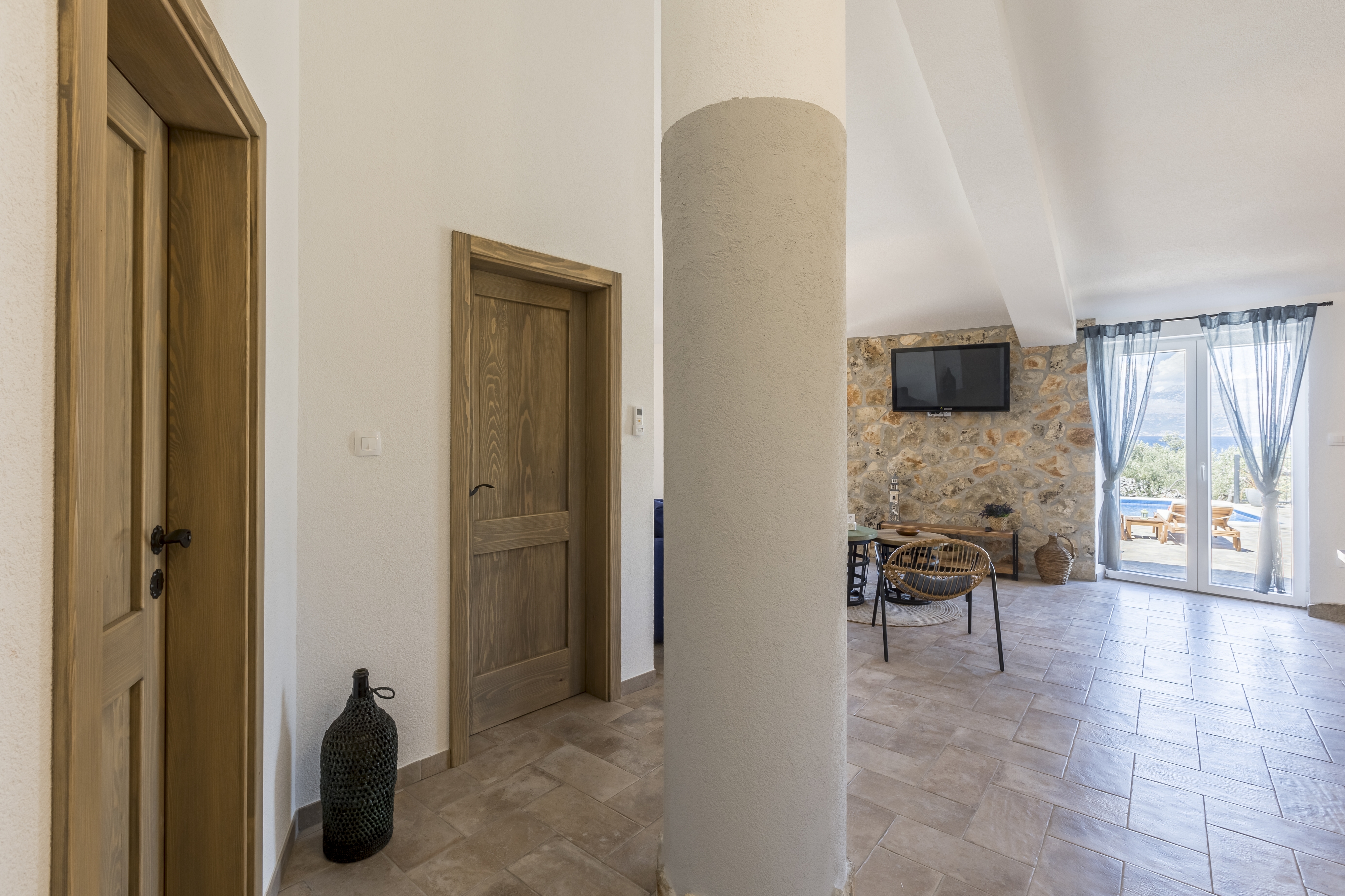 Two bedroom house with terrace and sea view Mirca, Brač  K