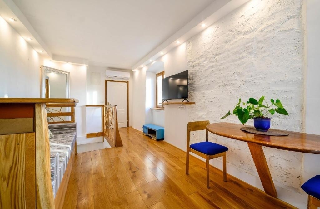 One bedroom apartment with air-conditioning Šibenik  A-a