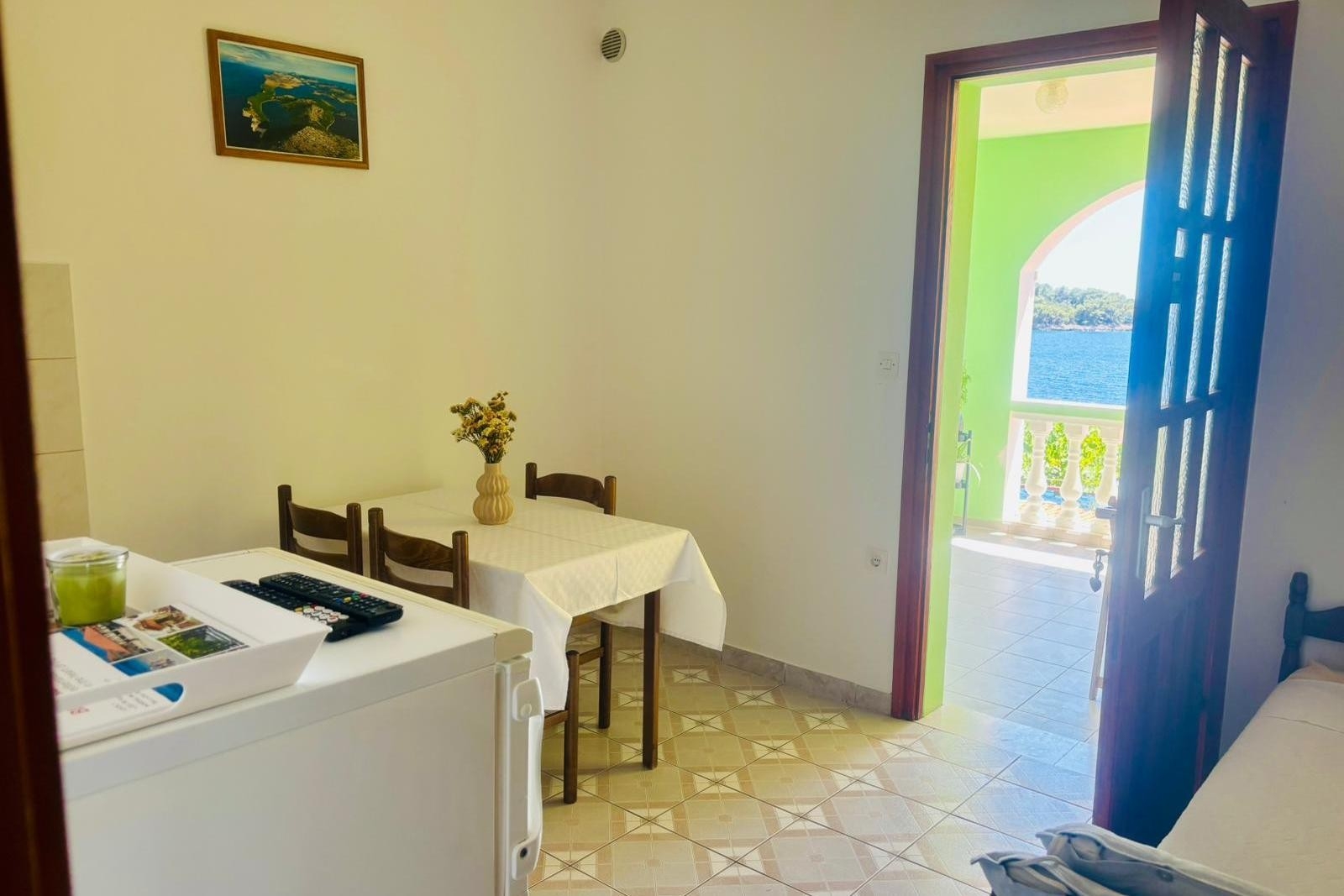 One bedroom apartment near beach Karbuni, Korčula (A-23806-b) One bedroom apartment near beach Karbuni, Korčula (A-23806-b)