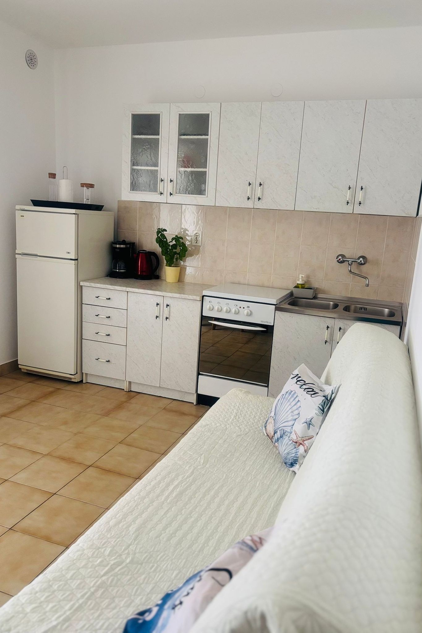 Two bedroom apartment near beach Karbuni, Korčula (A-23807-a)