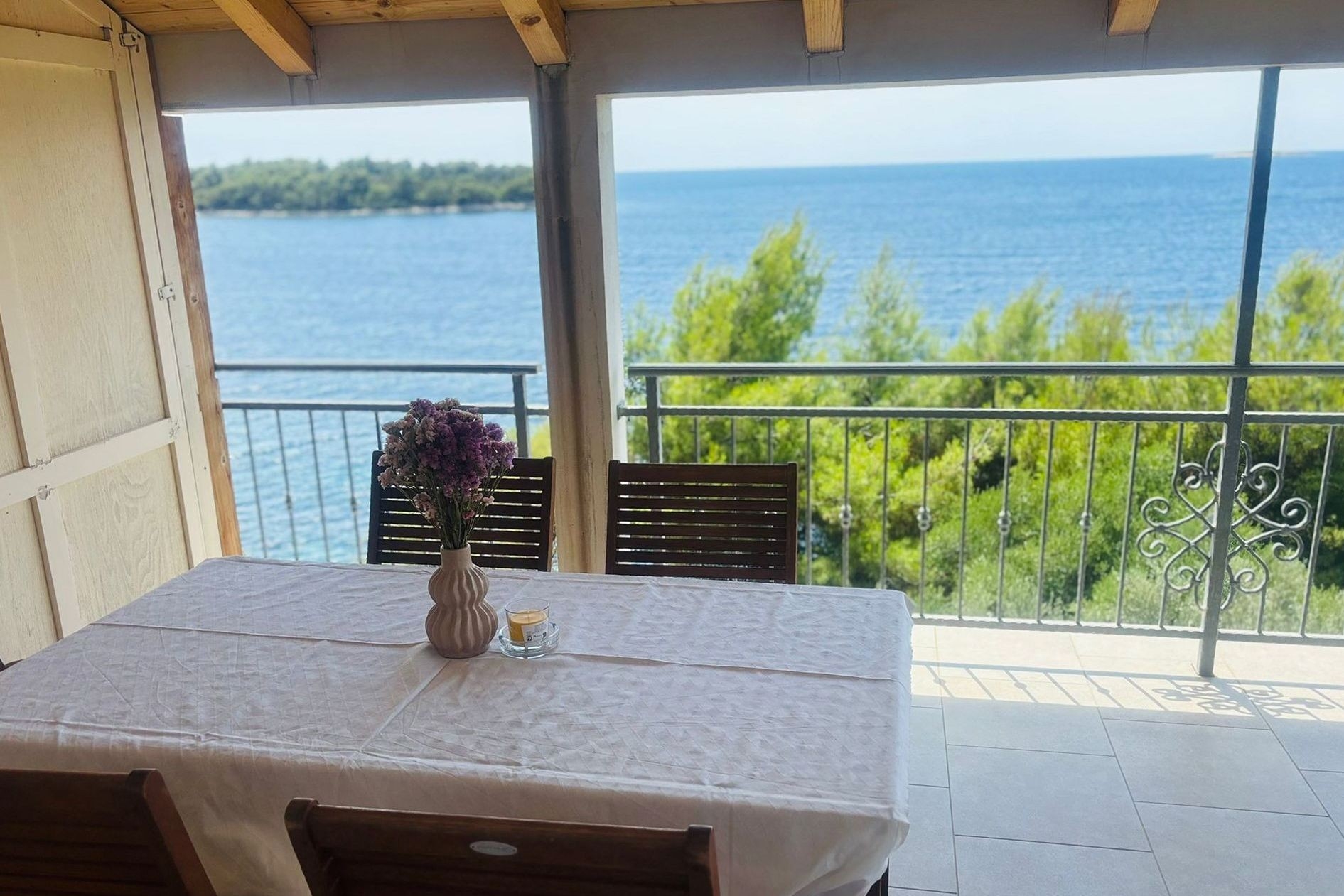 Two bedroom apartment near beach Karbuni, Korčula (A-23807-a)
