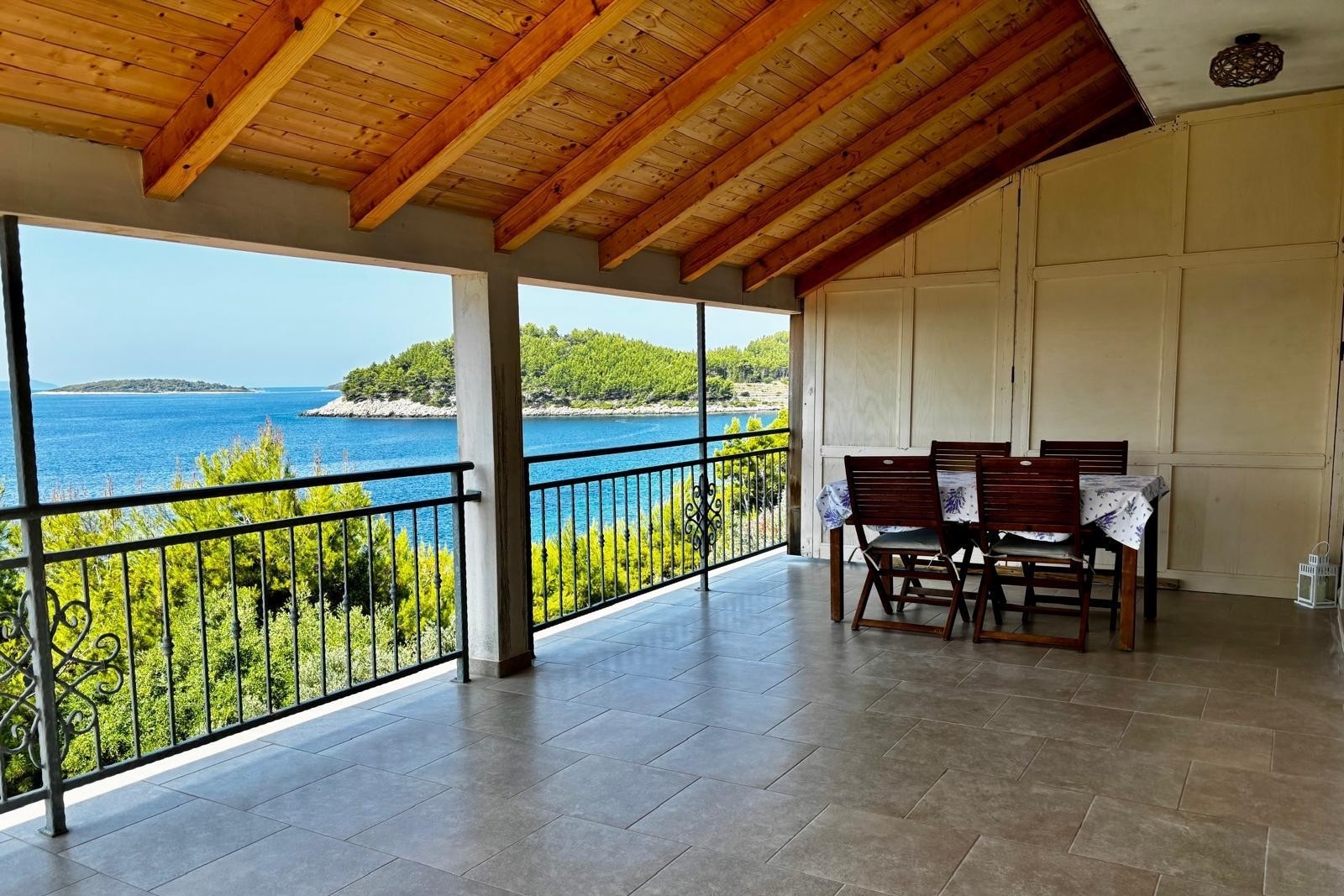 Top Korčula Karbuni Top Korčula Karbuni