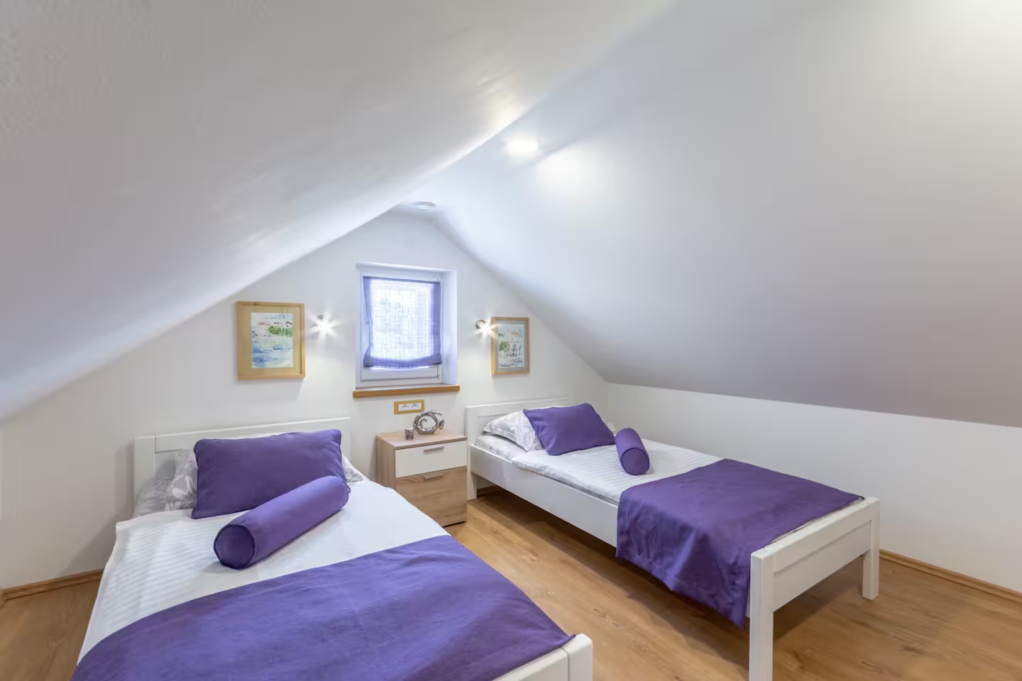 Three bedroom house with terrace and sea view Bol, Brač  K