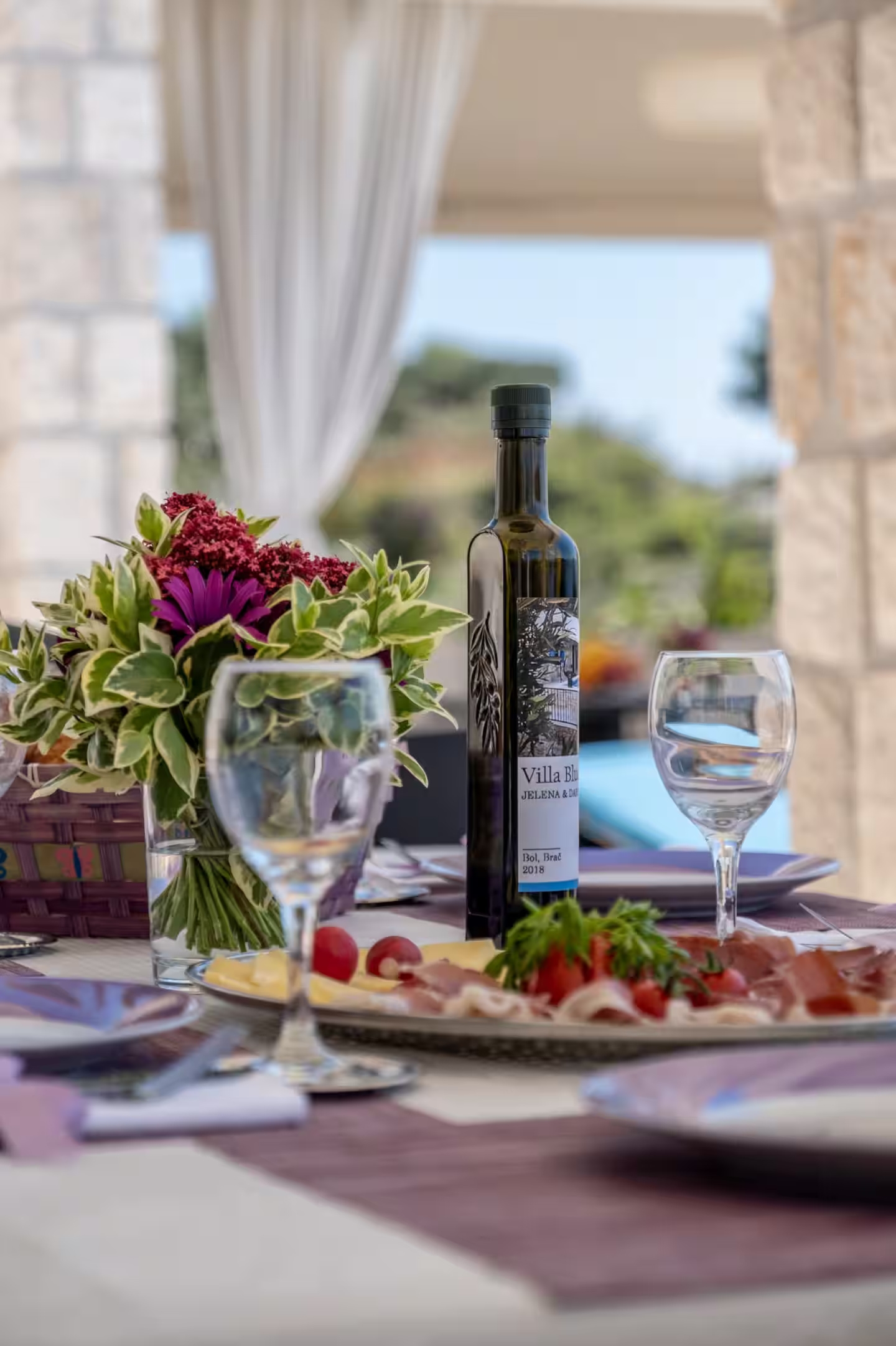 Three bedroom house with terrace and sea view Bol, Brač  K