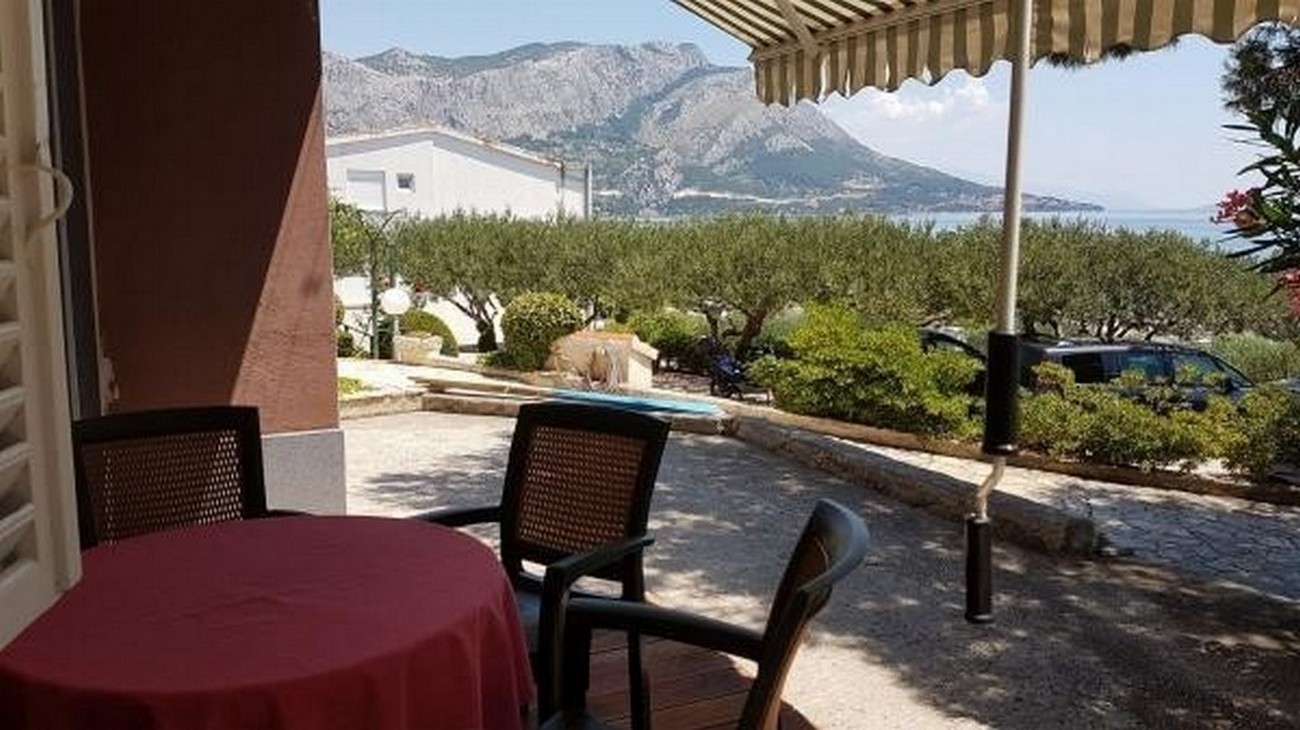 Studio flat with terrace and sea view Duće, Omiš  AS-c
