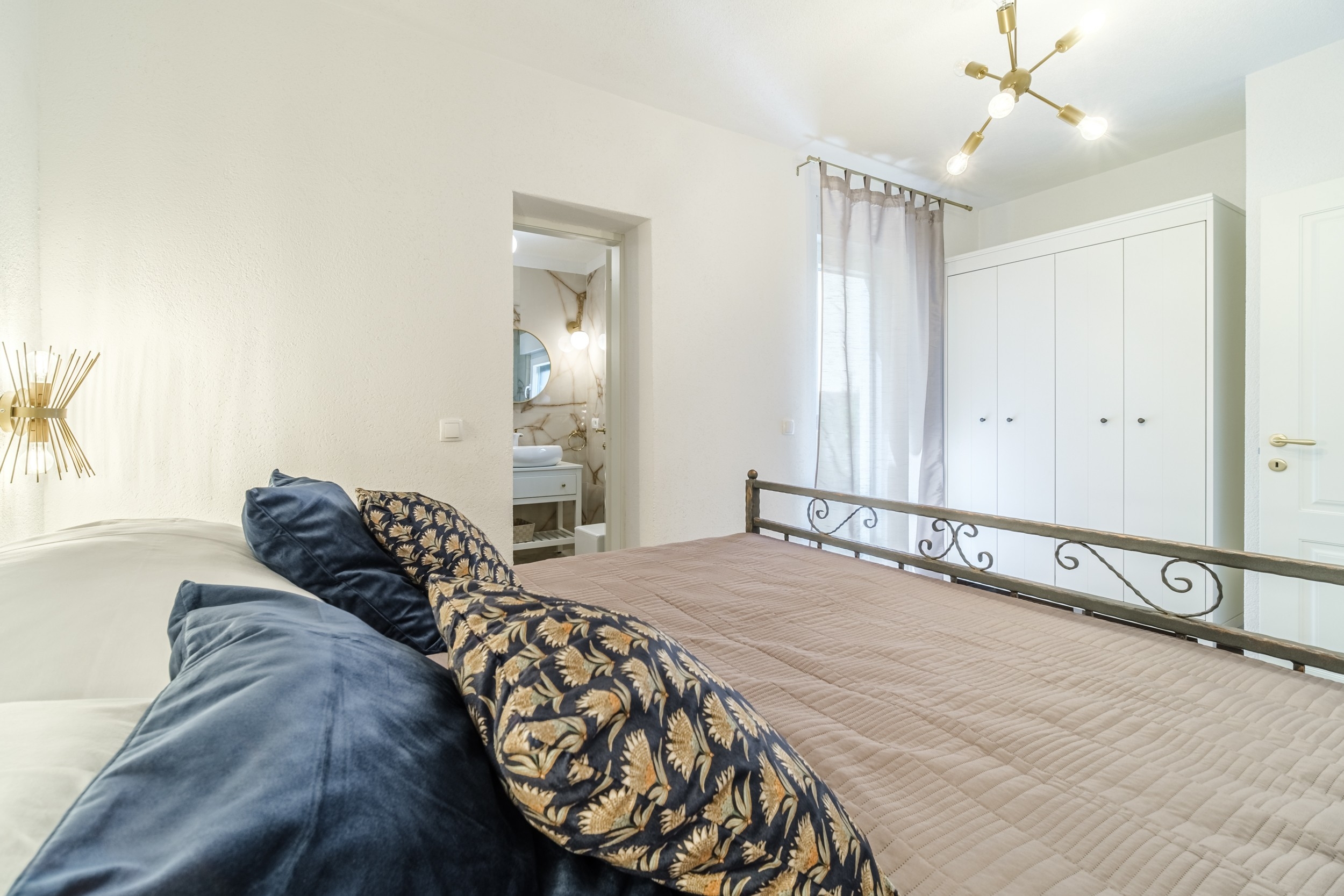 Two bedroom house with terrace Supetar, Brač  K