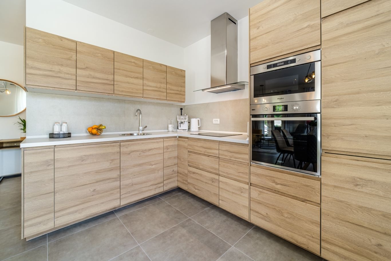 Comfortable and spacious house with terrace and sea view Splitska, Brač  K