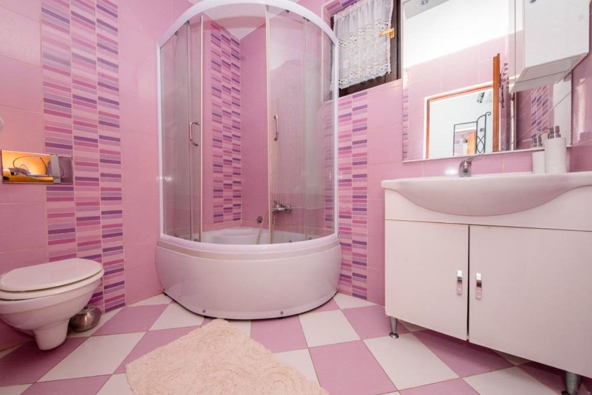 Top Rab Barbat Top Rab Barbat