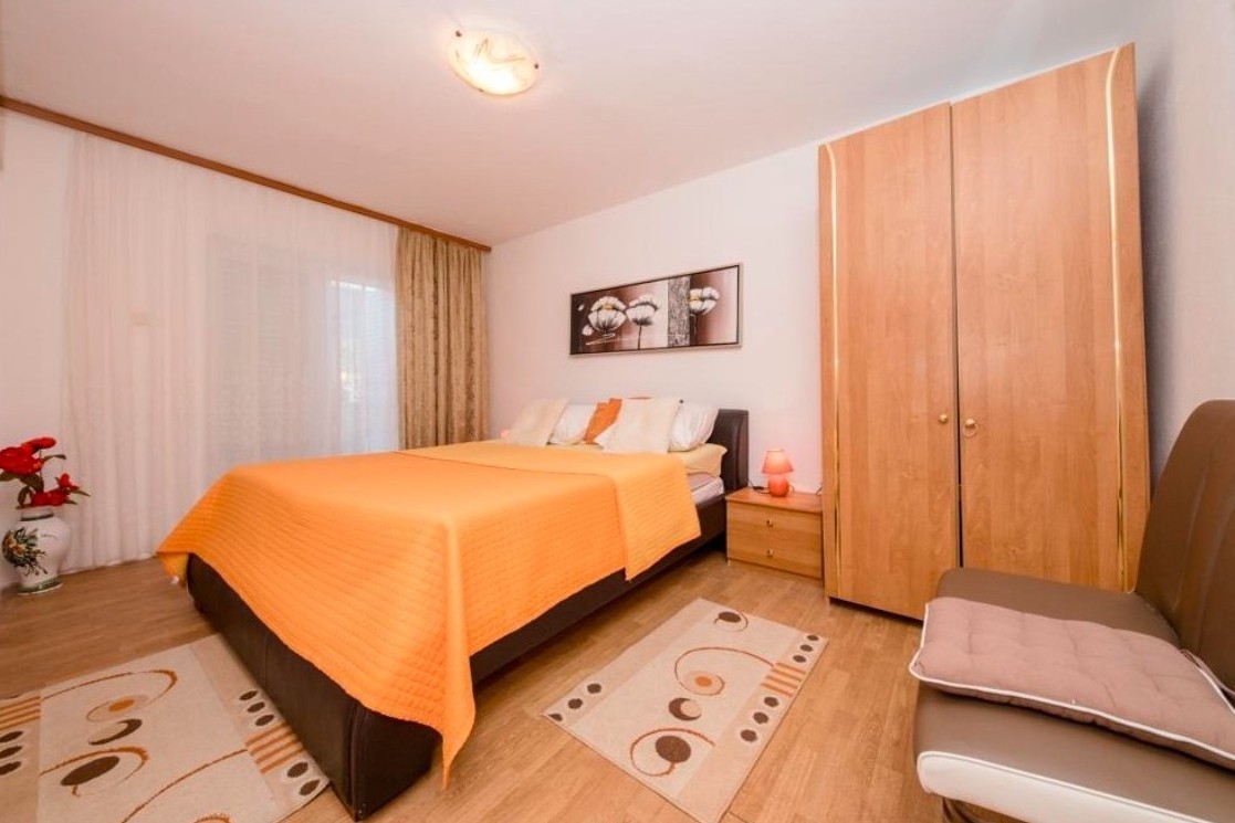 Top Rab Barbat Top Rab Barbat