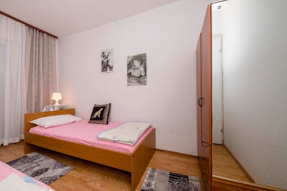 Top Rab Barbat Top Rab Barbat