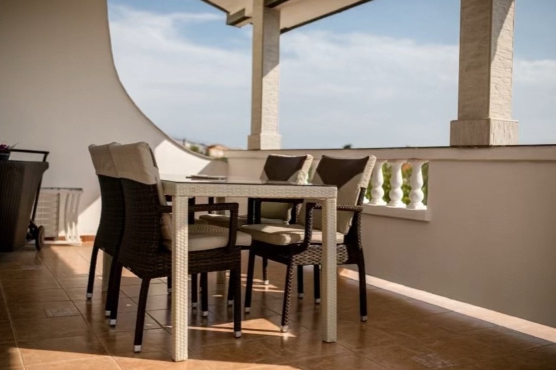 Two bedroom apartment with terrace and sea view Barbat, Rab  A-b