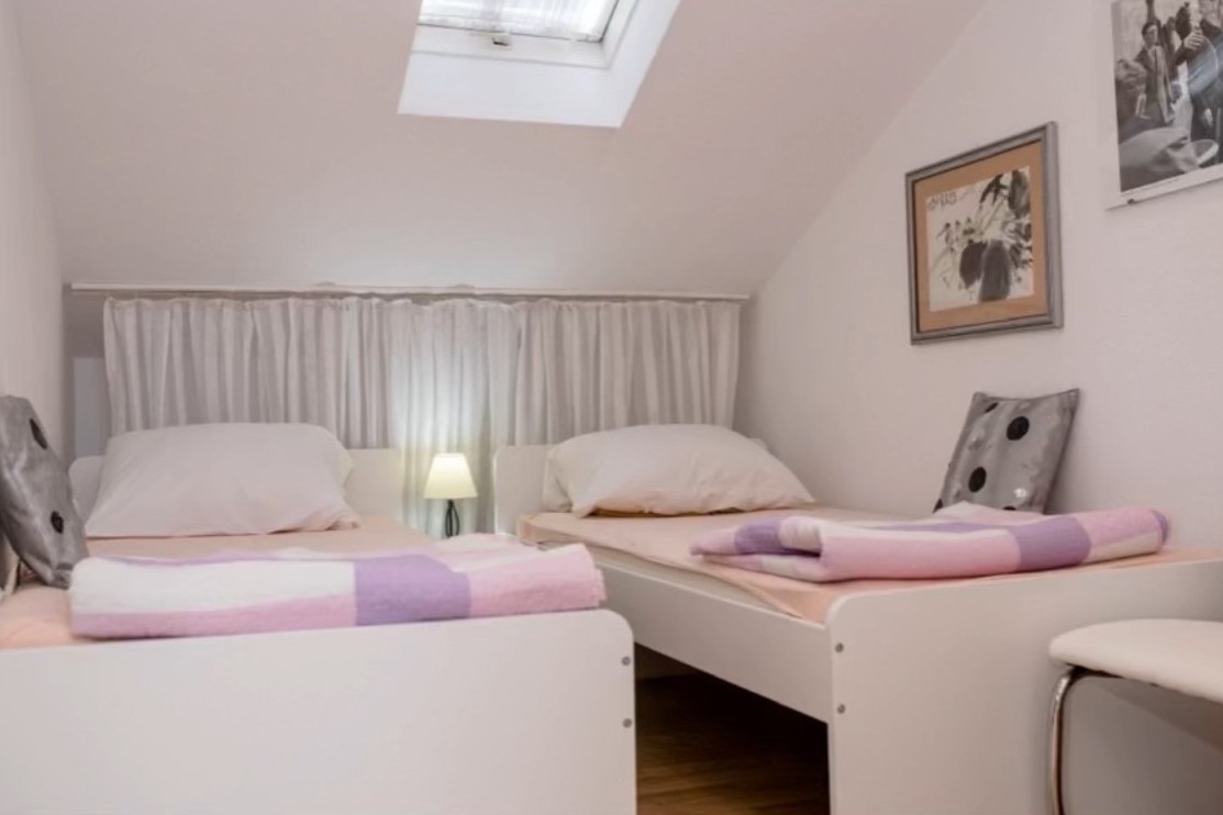 Top Rab Barbat Top Rab Barbat