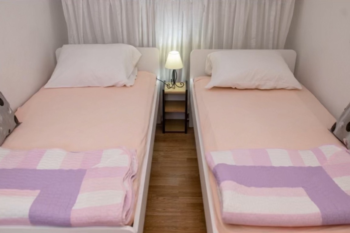 Top Rab Barbat Top Rab Barbat