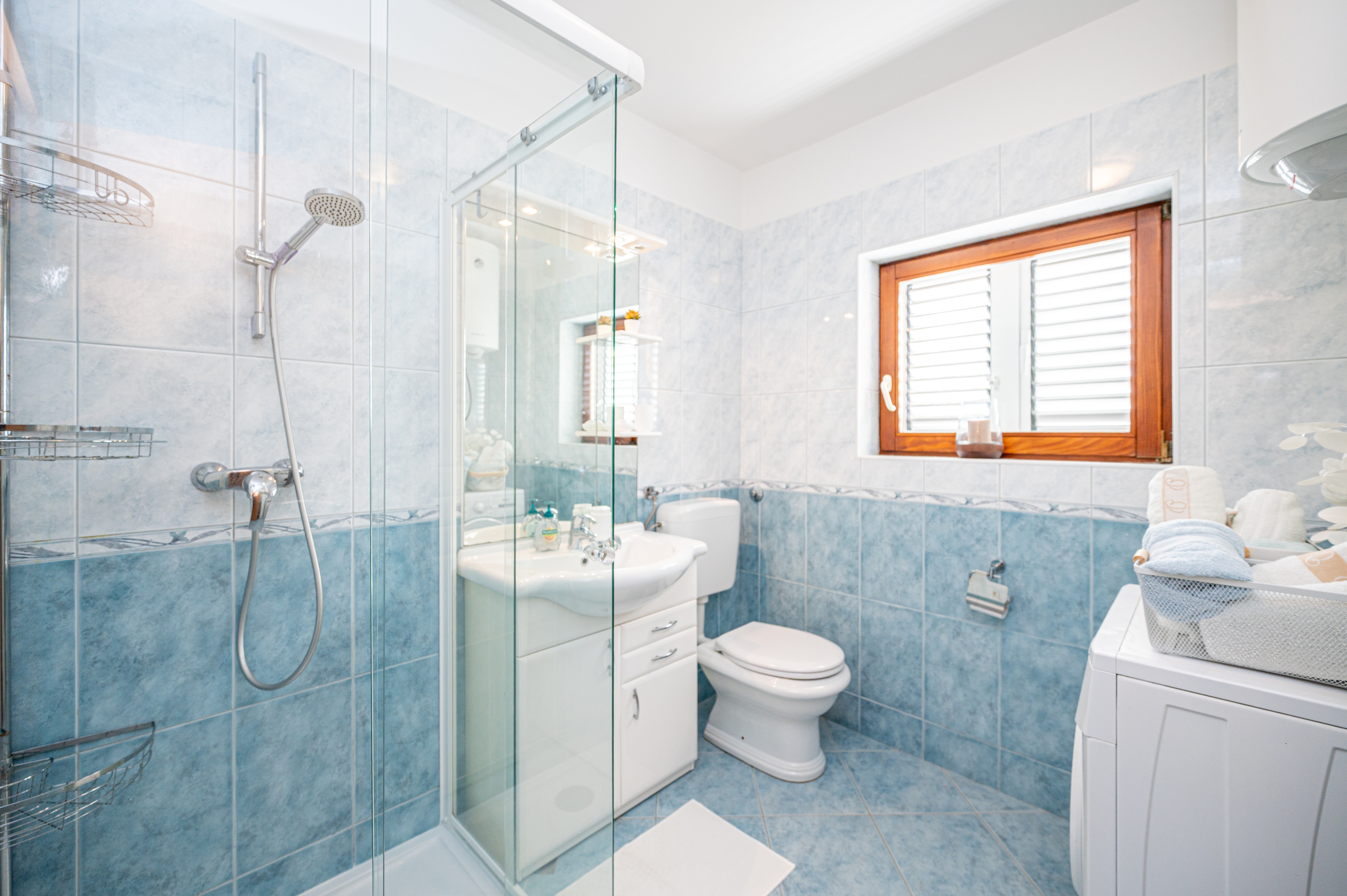Two bedroom house with balcony Novigrad  K