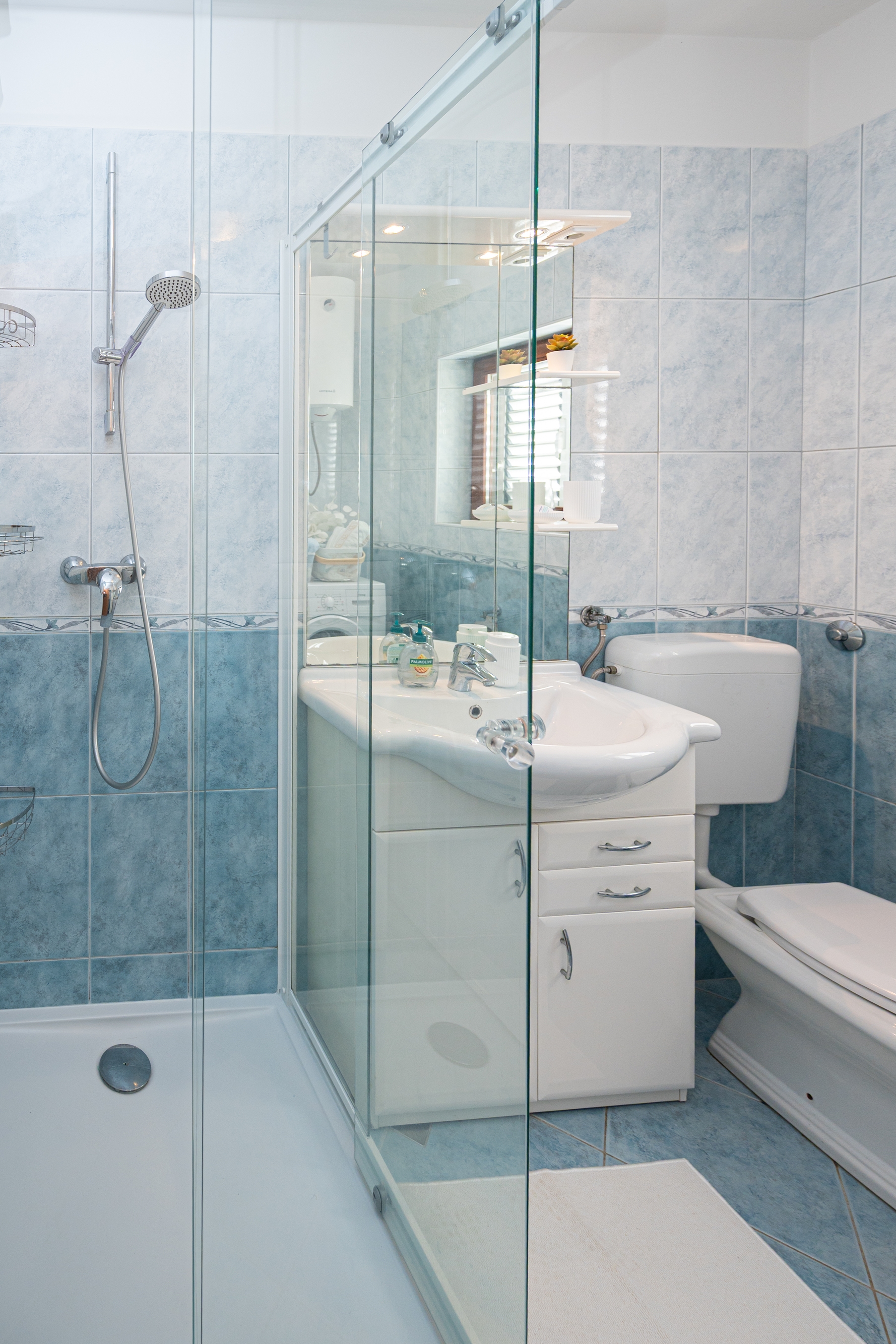 Two bedroom house with balcony Novigrad  K