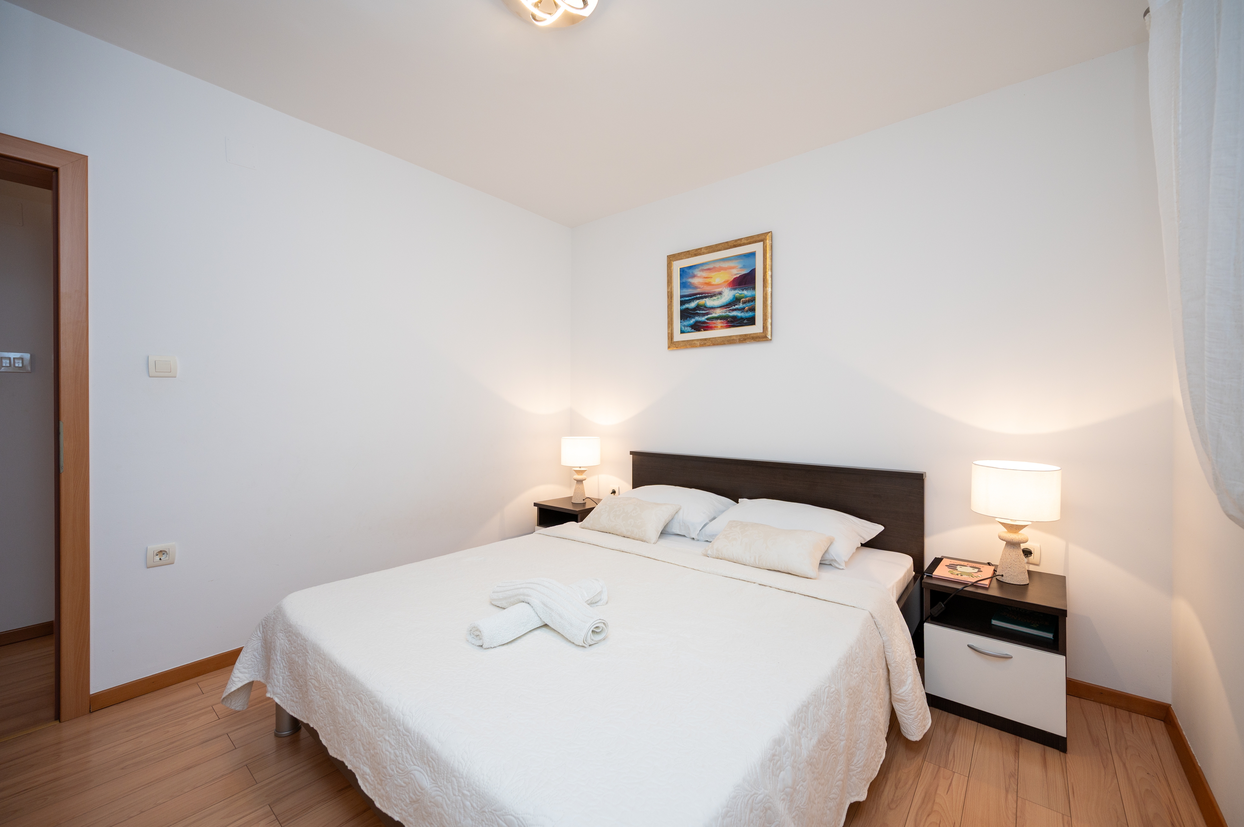 Two bedroom house with balcony Novigrad  K