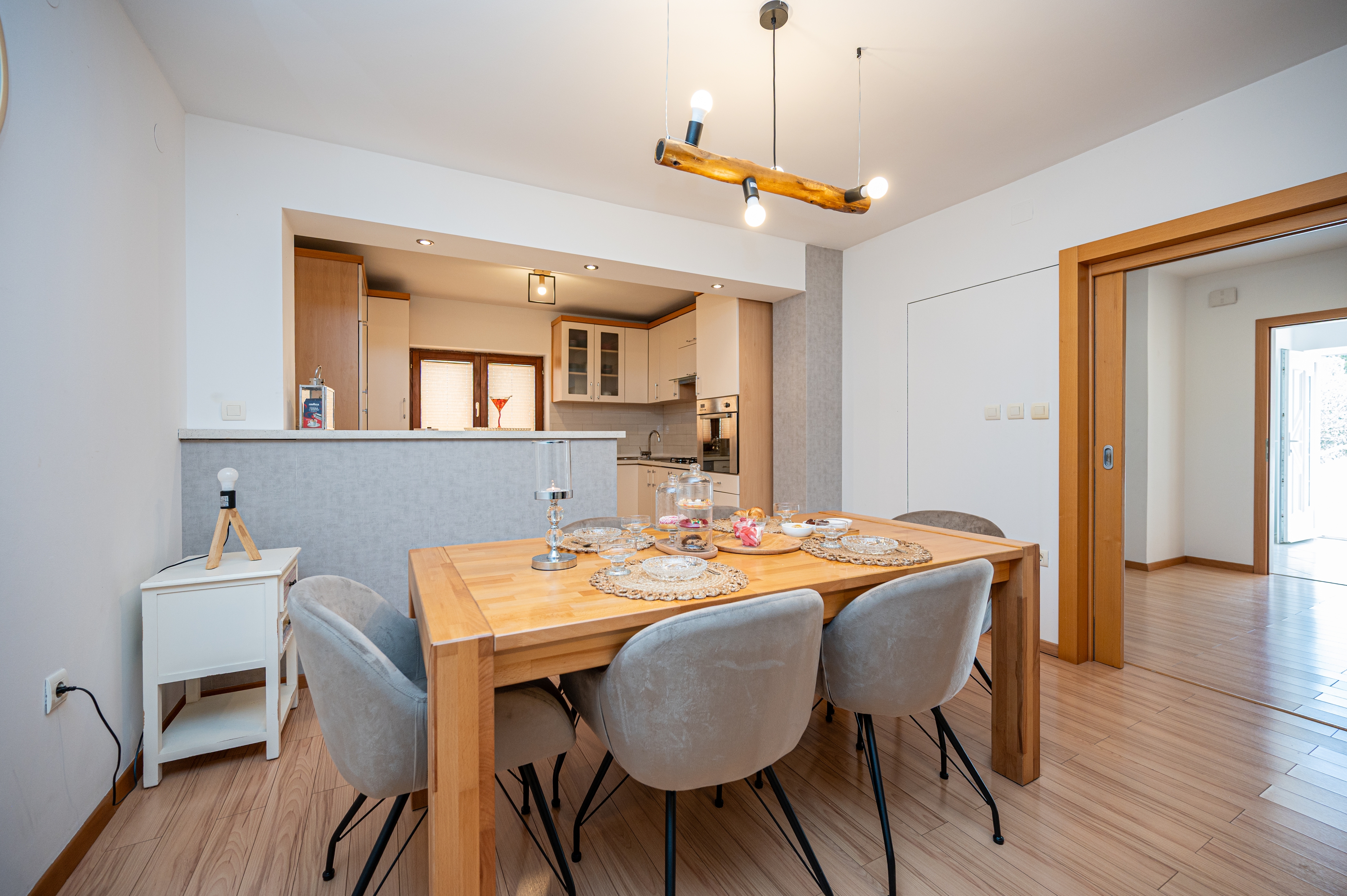 Two bedroom house with balcony Novigrad  K
