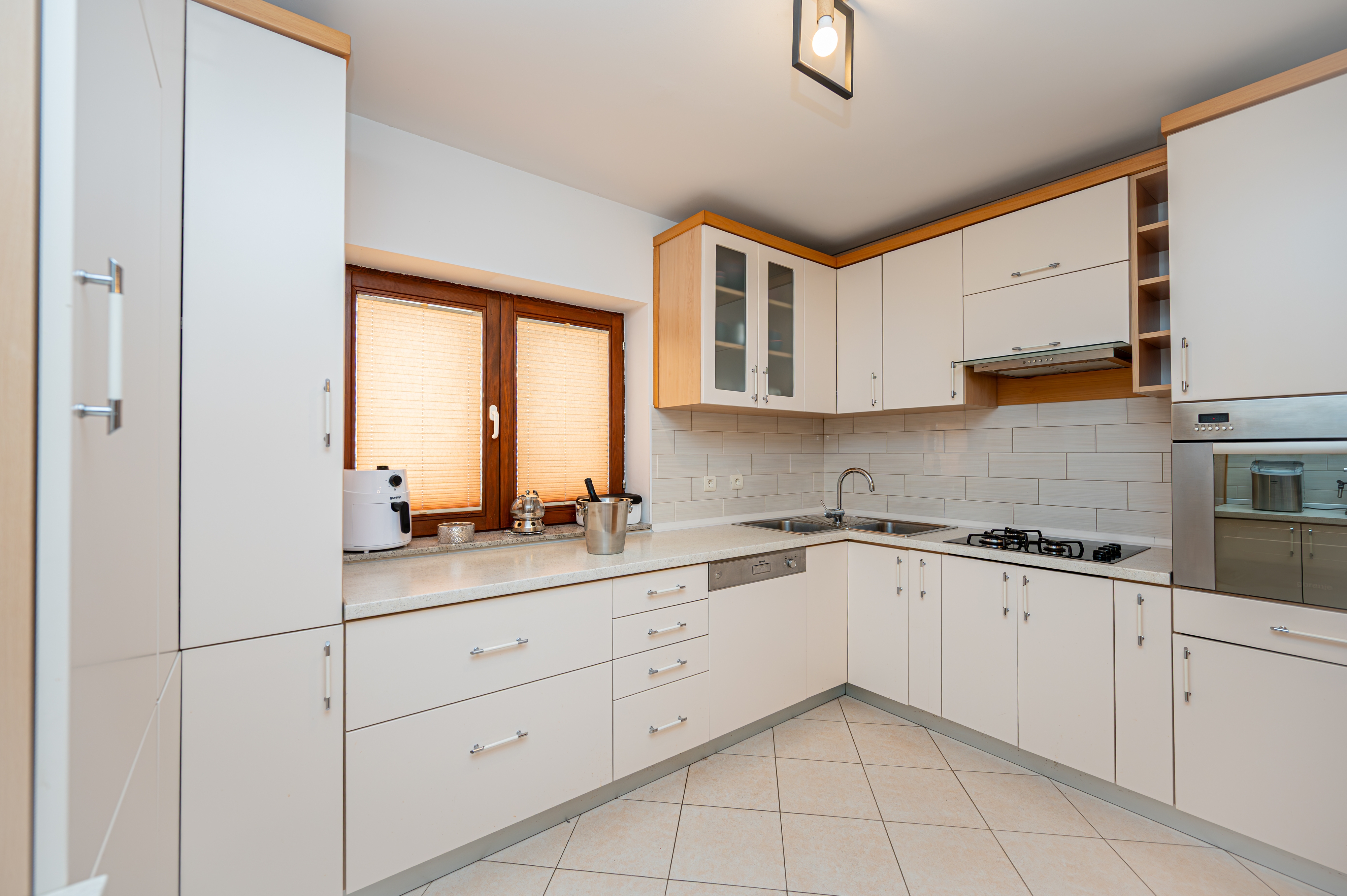 Two bedroom house with balcony Novigrad  K