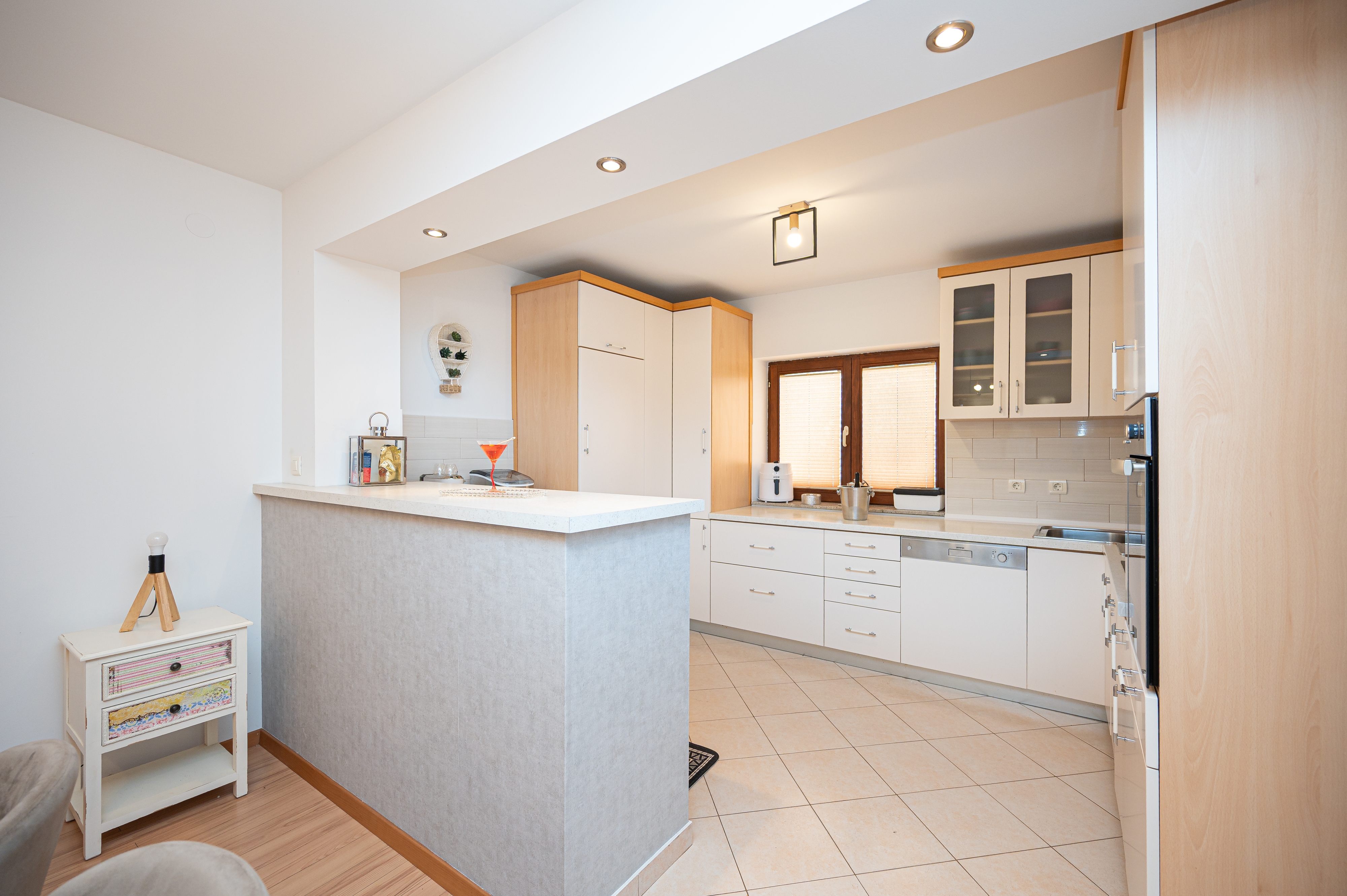 Two bedroom house with balcony Novigrad  K