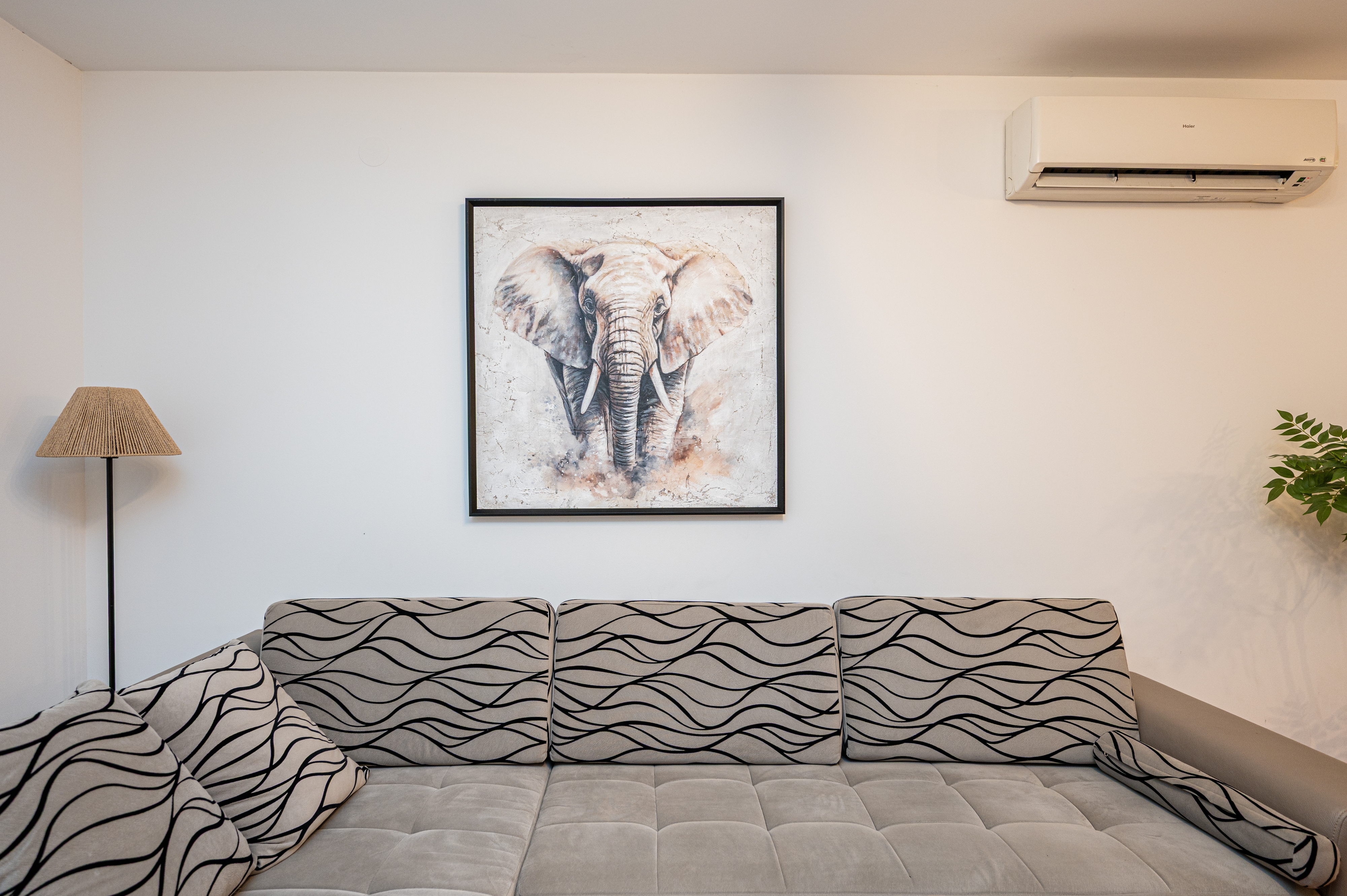 Two bedroom house with balcony Novigrad  K