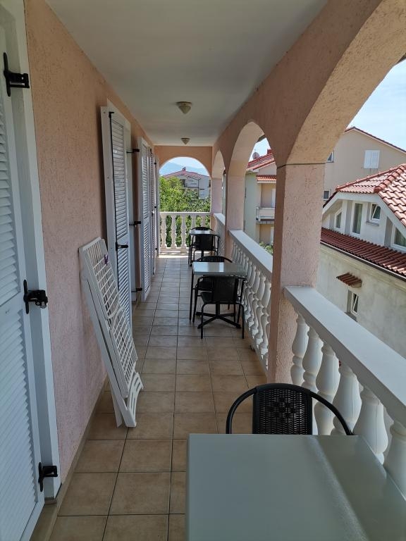 Top Rab Lopar Top Rab Lopar