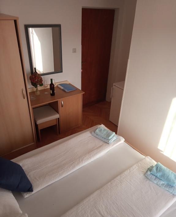 Top Rab Lopar Top Rab Lopar