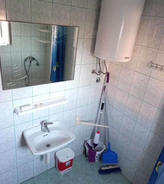 Top Rab Lopar Top Rab Lopar