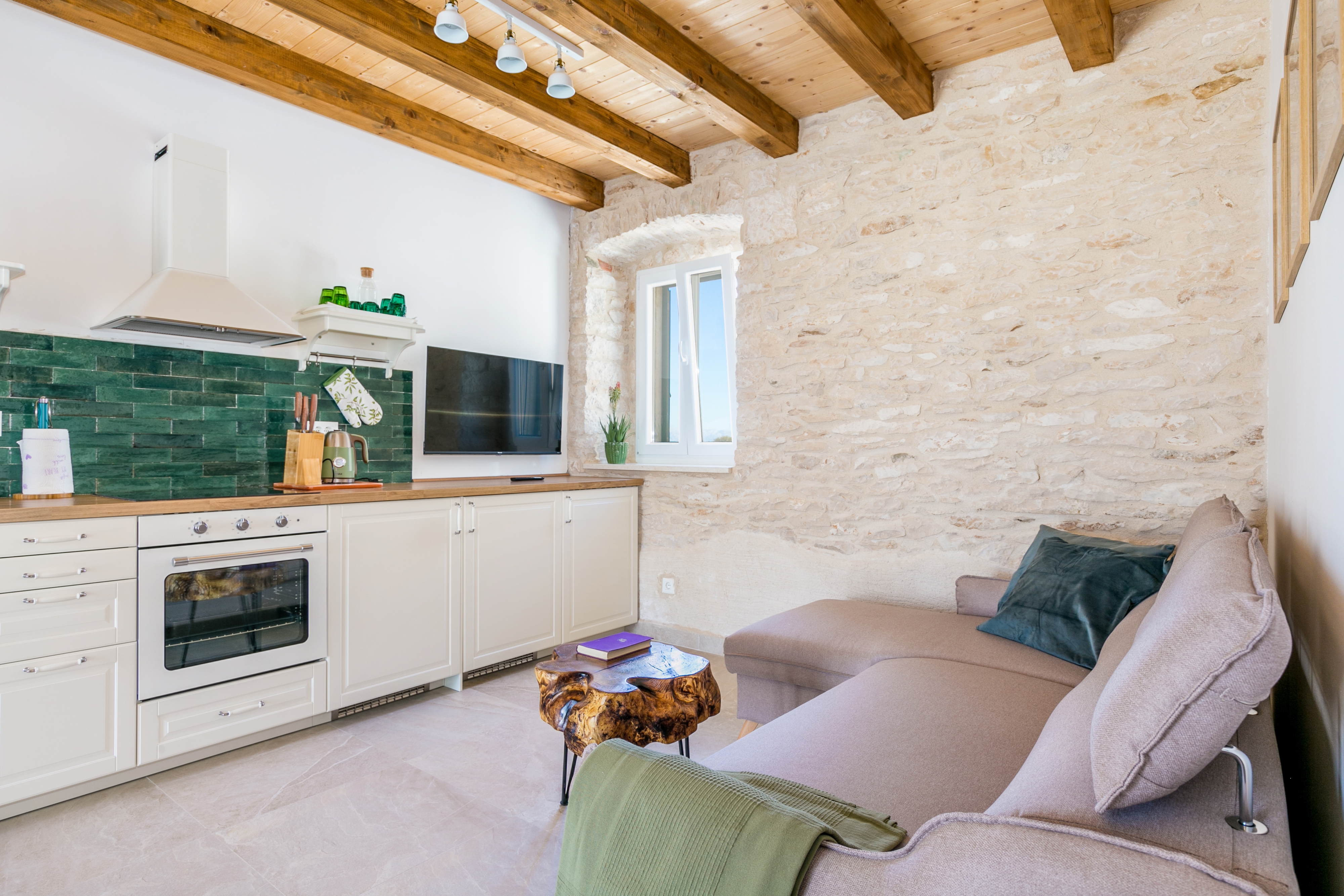 One bedroom apartment with terrace Škrip, Brač (A-23826-b) One bedroom apartment with terrace Škrip, Brač (A-23826-b)