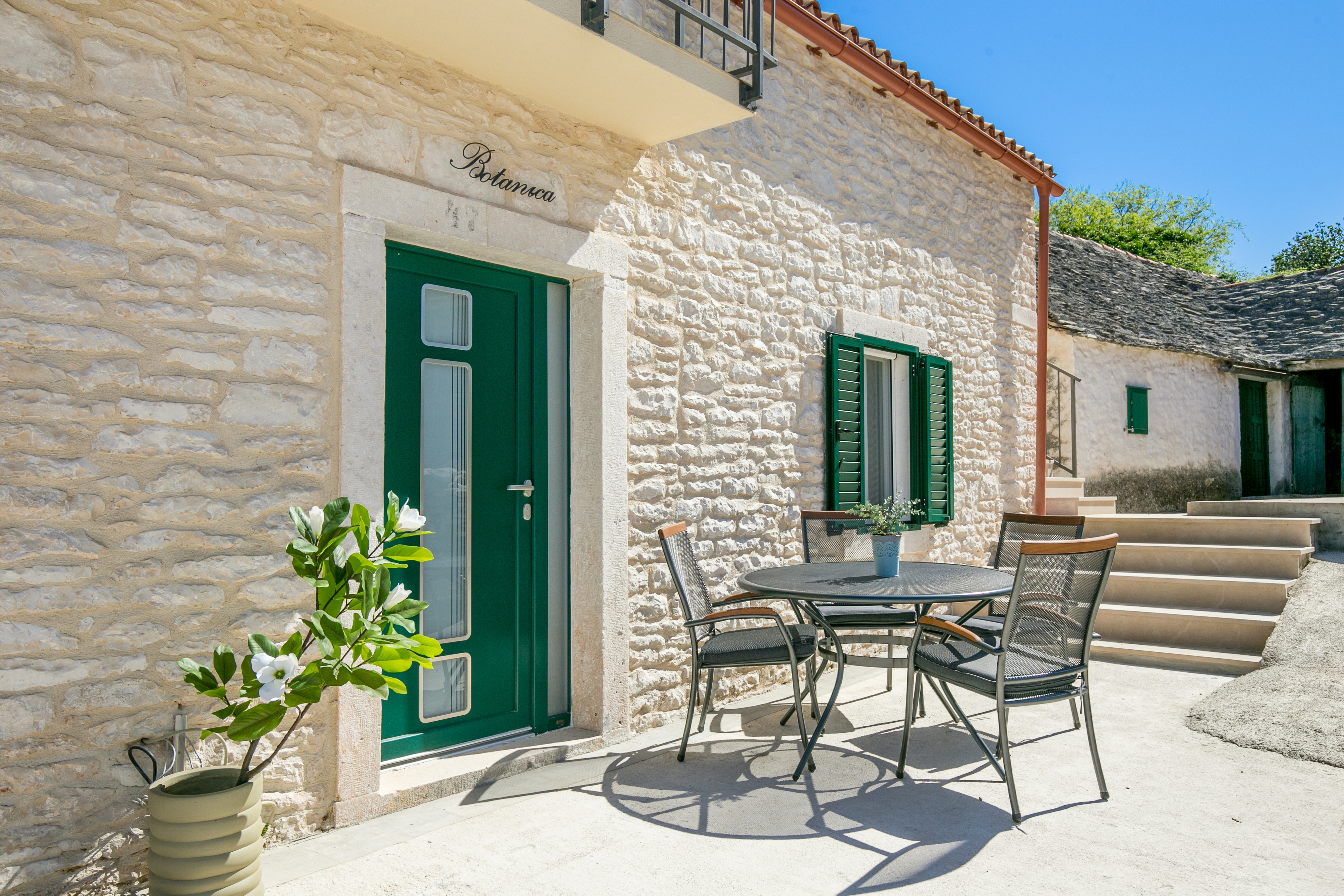 One bedroom apartment with terrace Škrip, Brač (A-23826-b) One bedroom apartment with terrace Škrip, Brač (A-23826-b)