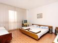 Ložnice 1 Selce, Ložnice 1 v ubytování typu apartment, s klimatizací.