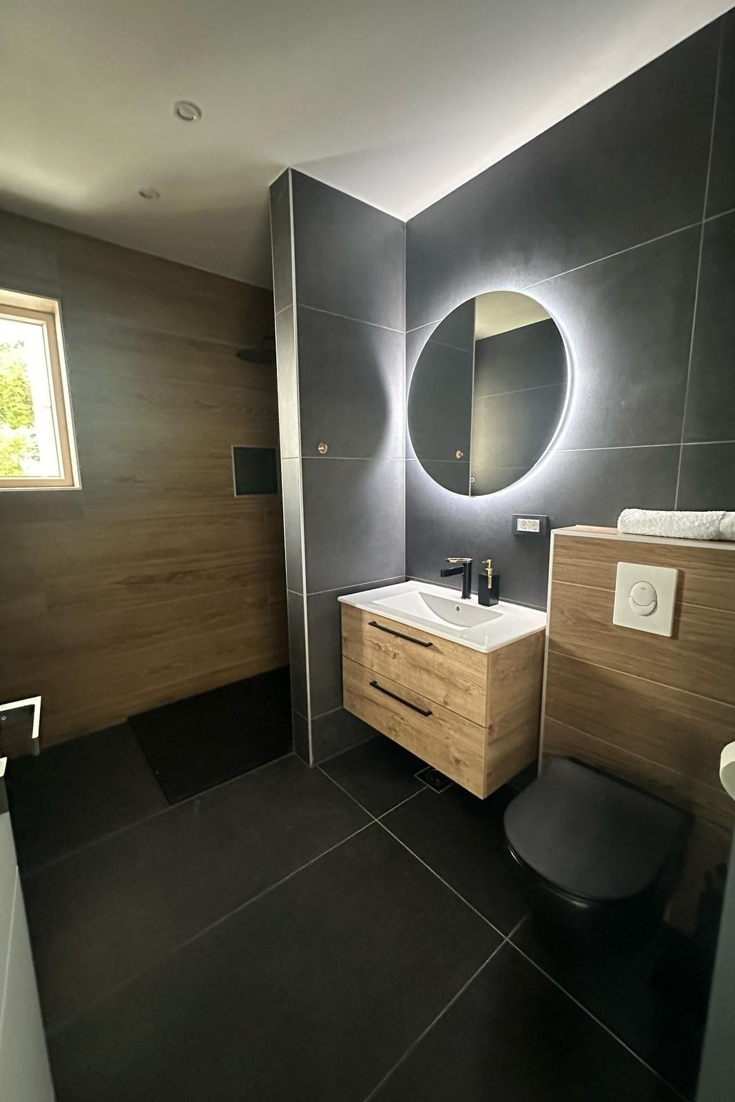 Comfortable and spacious house with terrace and sea view Opatija  K