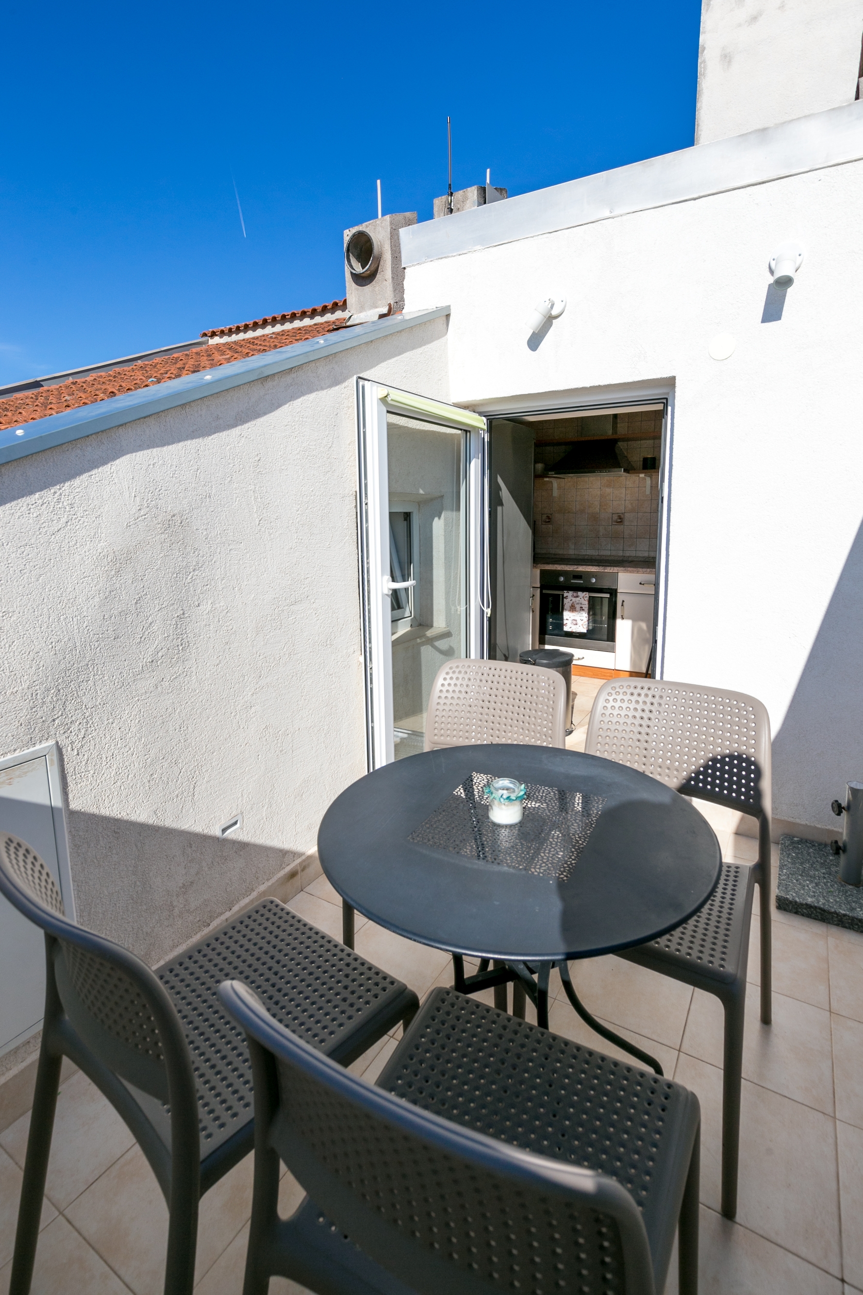 Two bedroom apartment with terrace and sea view Trogir  A-a