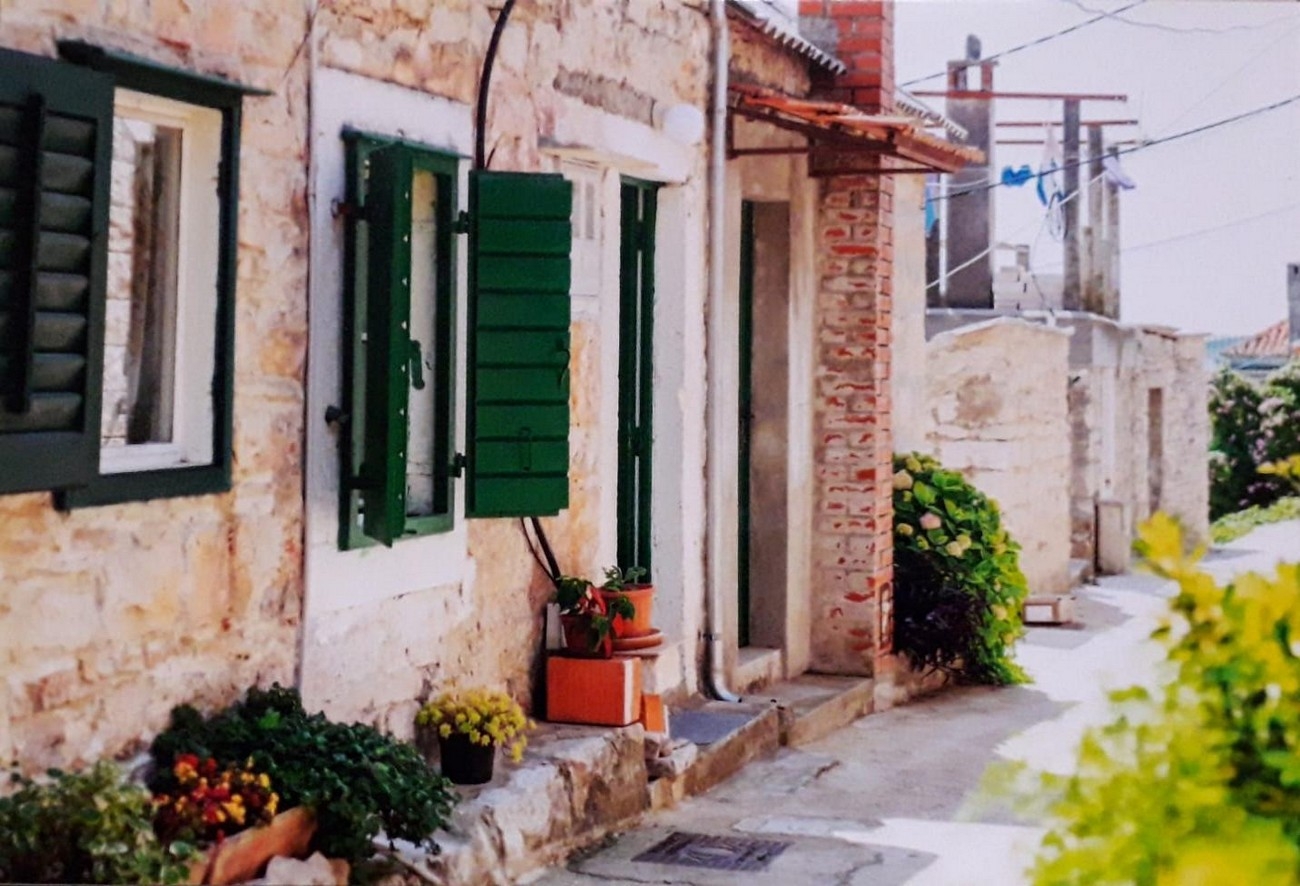 Two bedroom house with air-conditioning Maslinica, Šolta (K-23838)