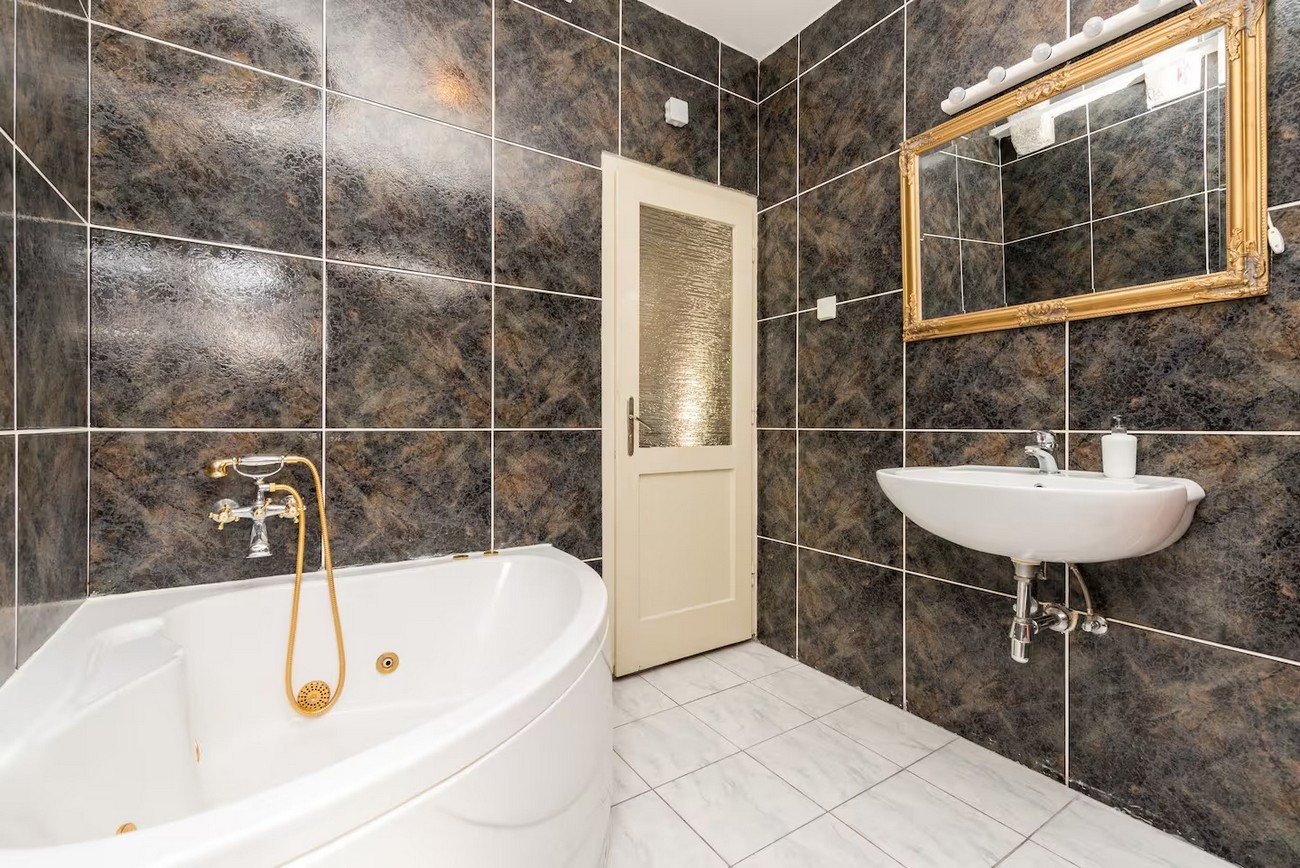 Four bedroom house with terrace Dubrovnik  K