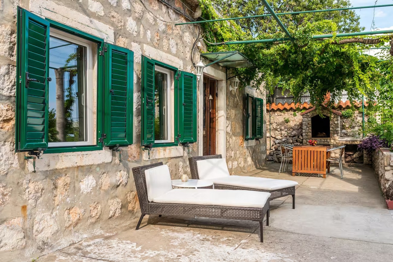Four bedroom house with terrace Dubrovnik  K