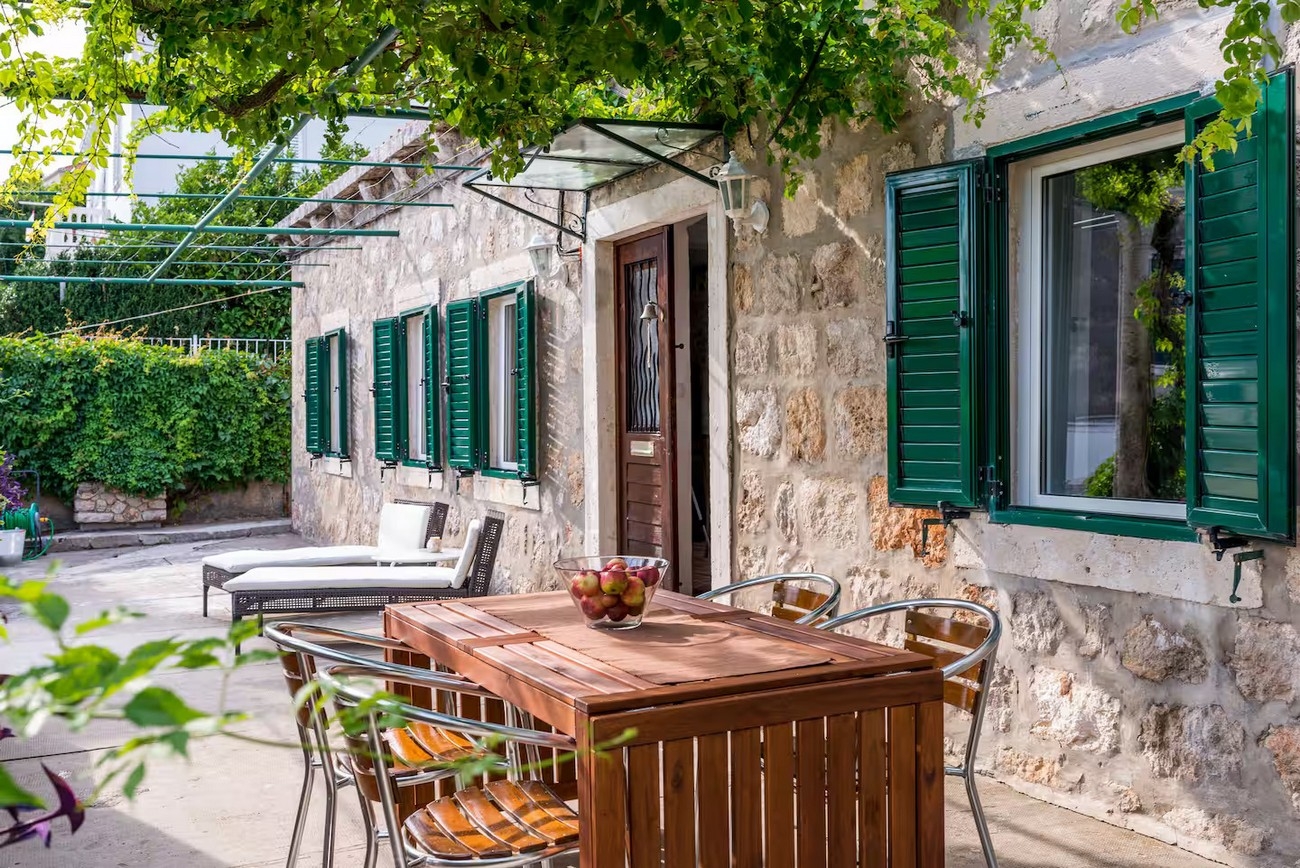 Four bedroom house with terrace Dubrovnik  K