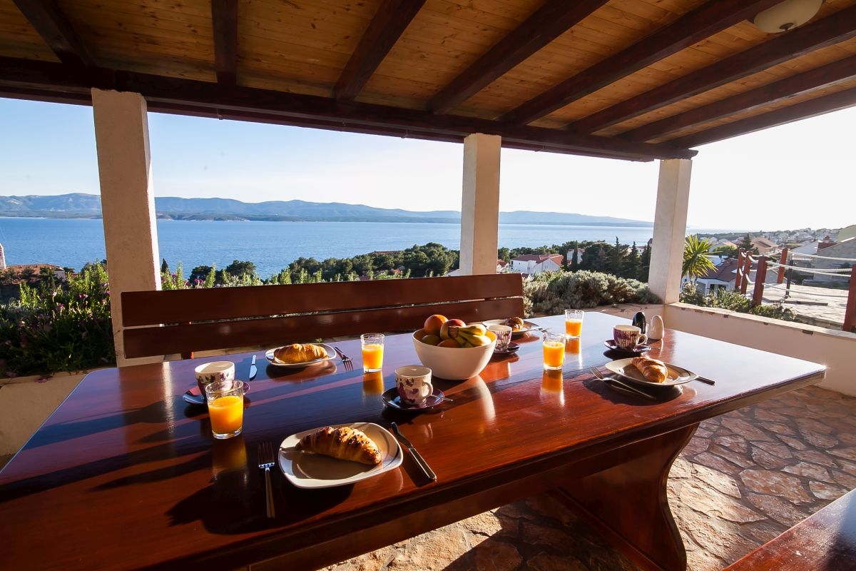Two bedroom house with terrace and sea view Bol, Brač  K