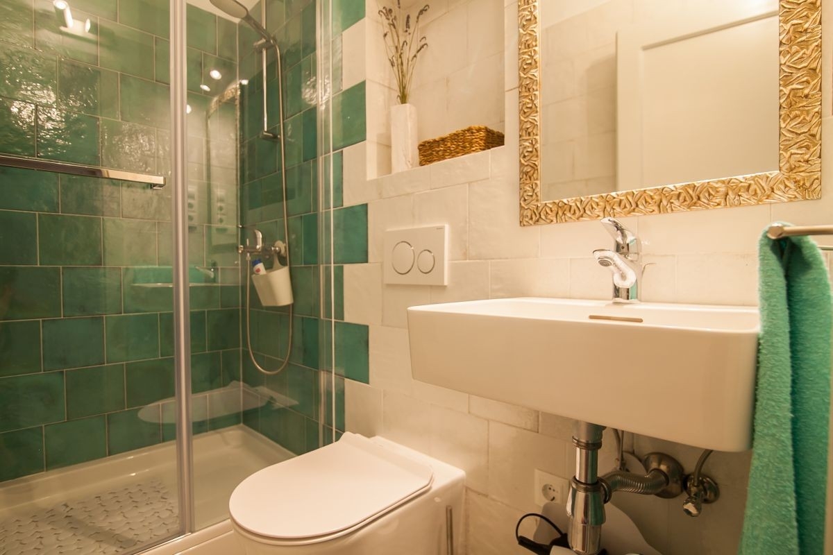 Three bedroom house with terrace Bol, Brač  K