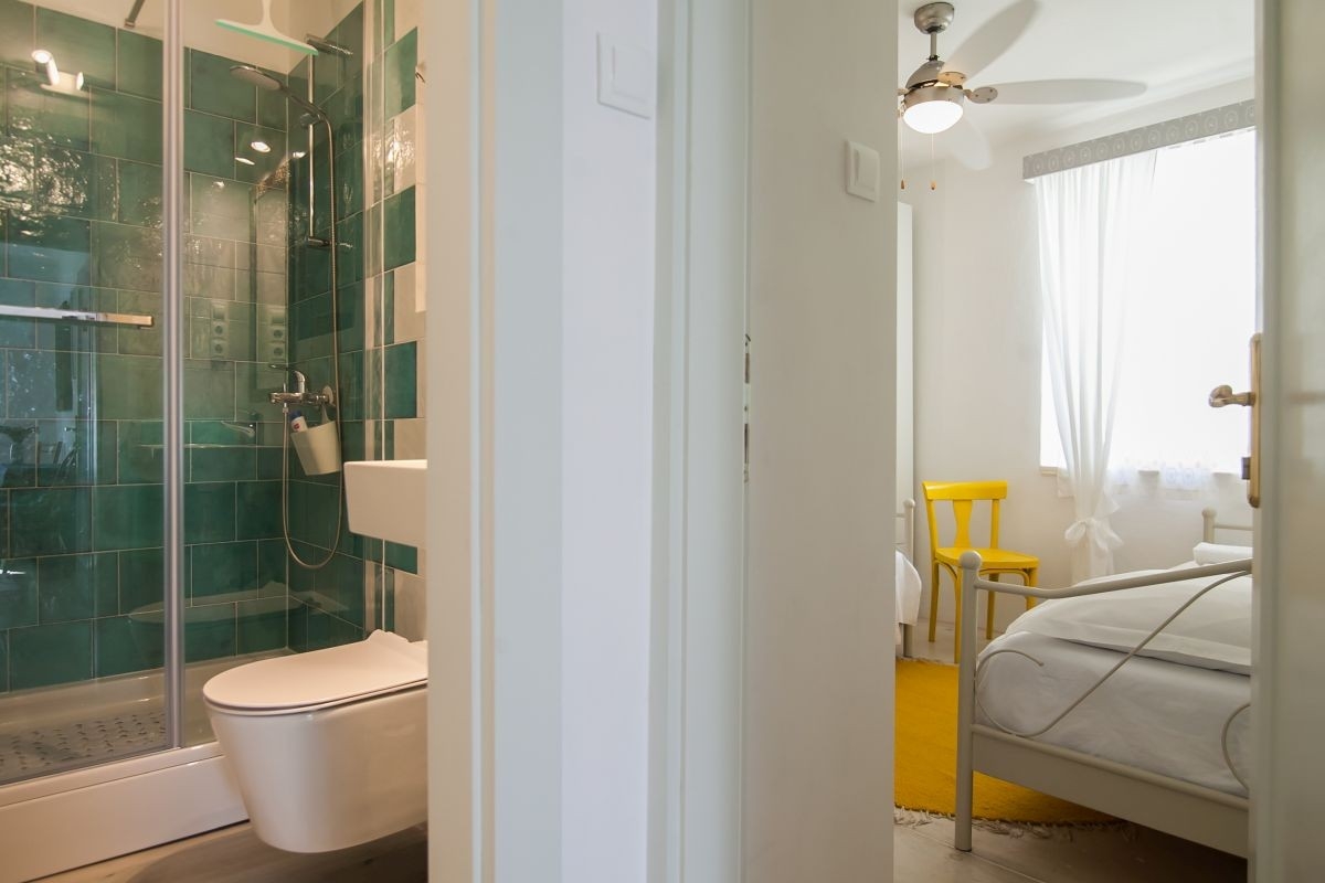 Three bedroom house with terrace Bol, Brač  K