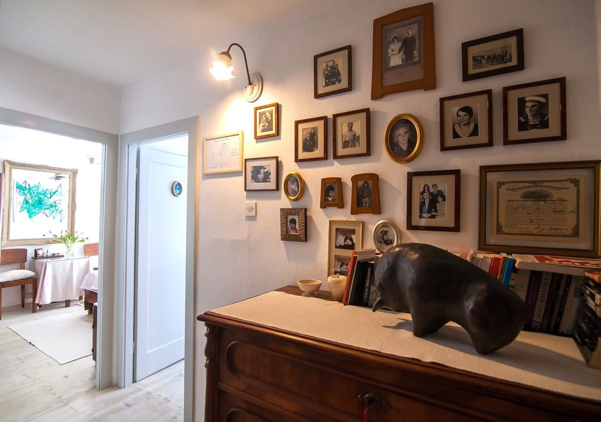 Three bedroom house with terrace Bol, Brač  K