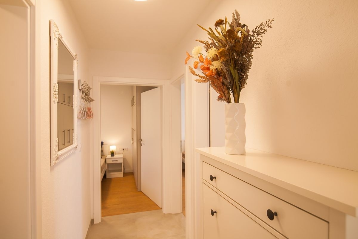 Three bedroom apartment with terrace and sea view Bol, Brač  A-a