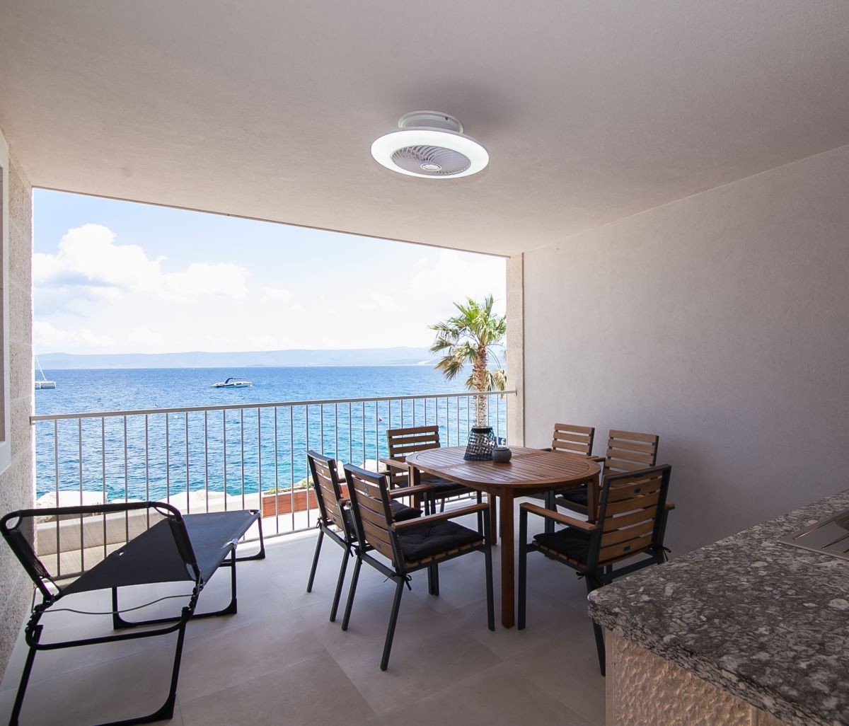 Three bedroom apartment with terrace and sea view Bol, Brač  A-a