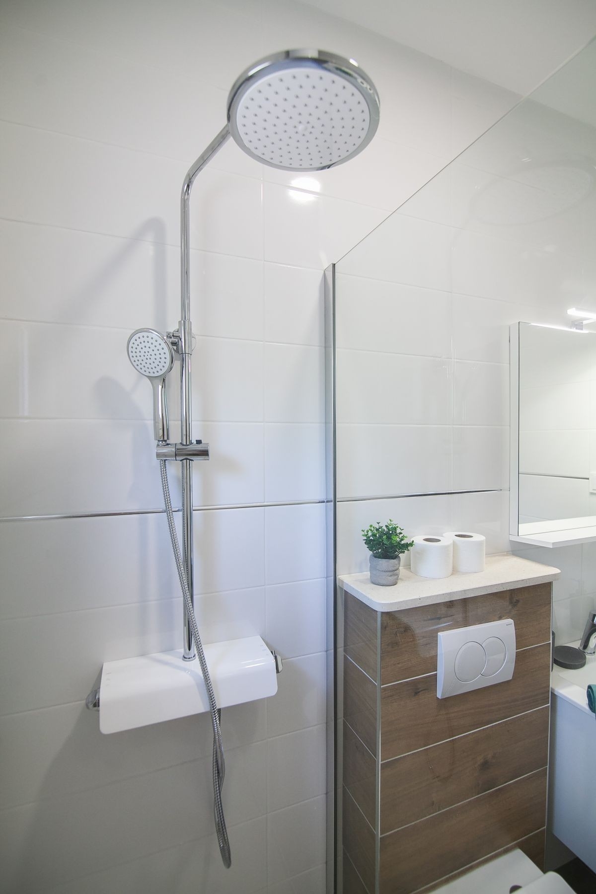Two bedroom apartment with terrace Bol, Brač  A-b