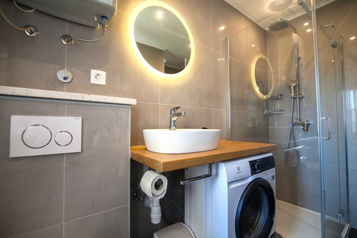 Two bedroom apartment with terrace and sea view Bol, Brač  A-a
